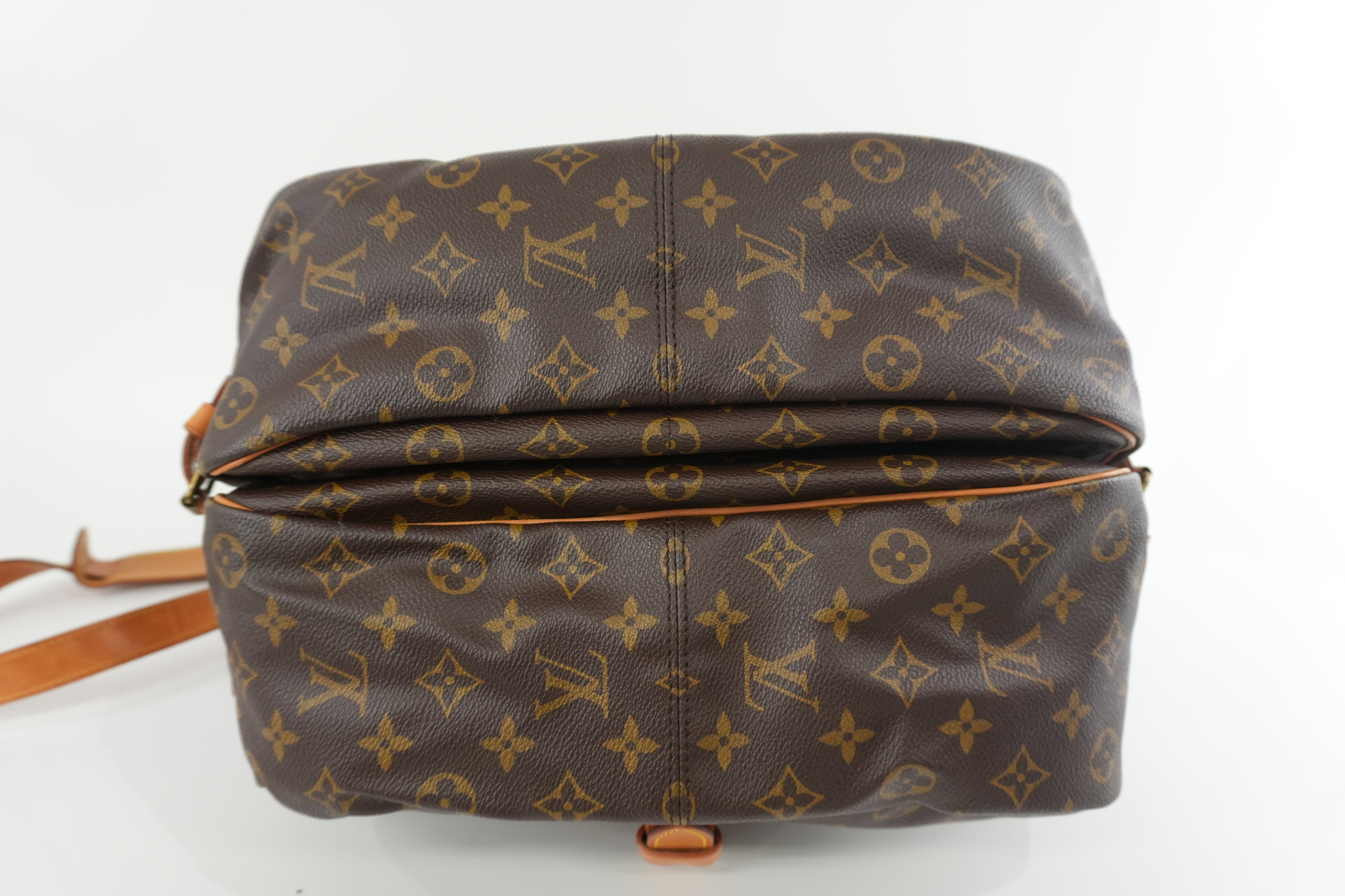 Louis Vuitton Monogram Saumur 35 Shoulder Bag Used