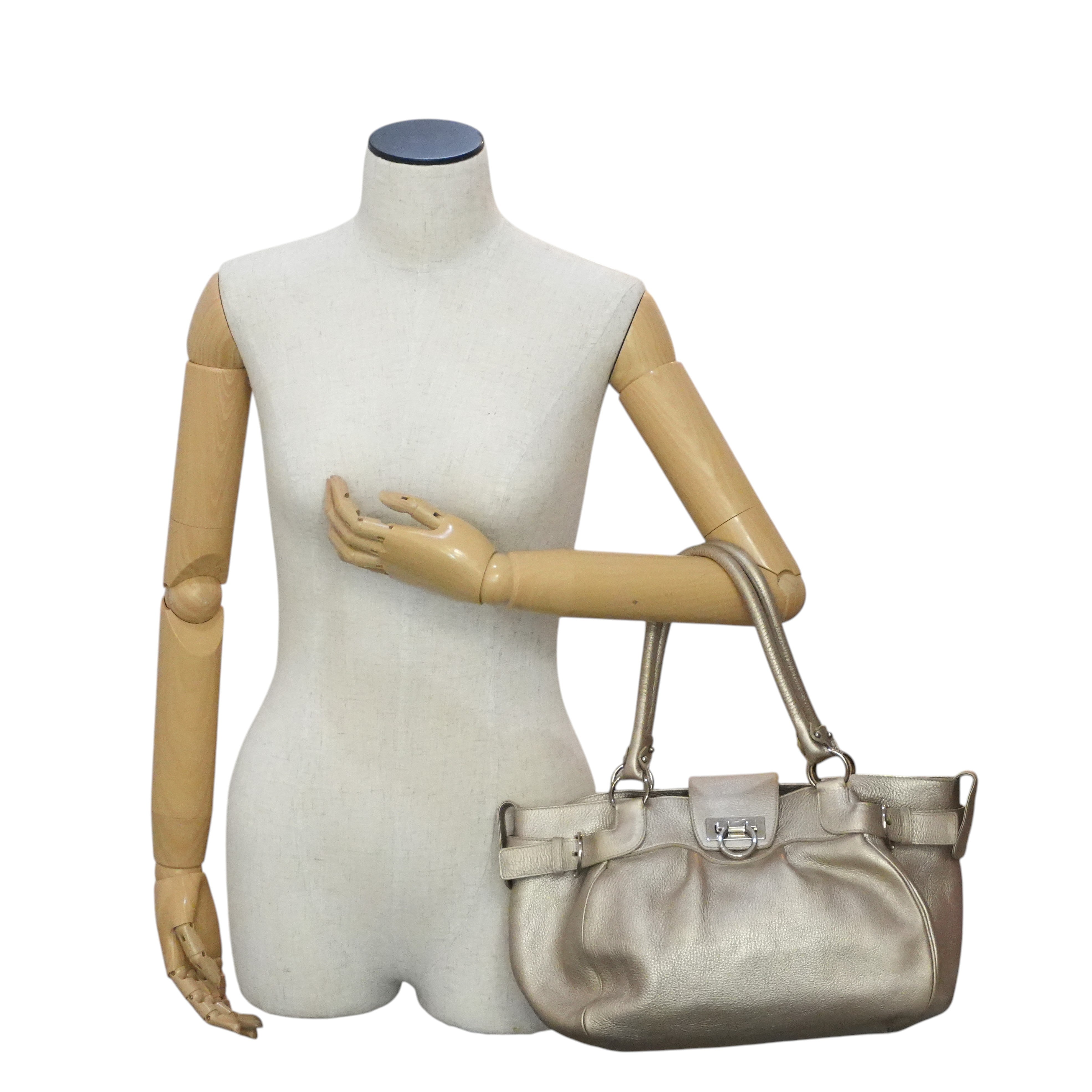 Pre-owned Ferragamo Handbag Metallic Gold