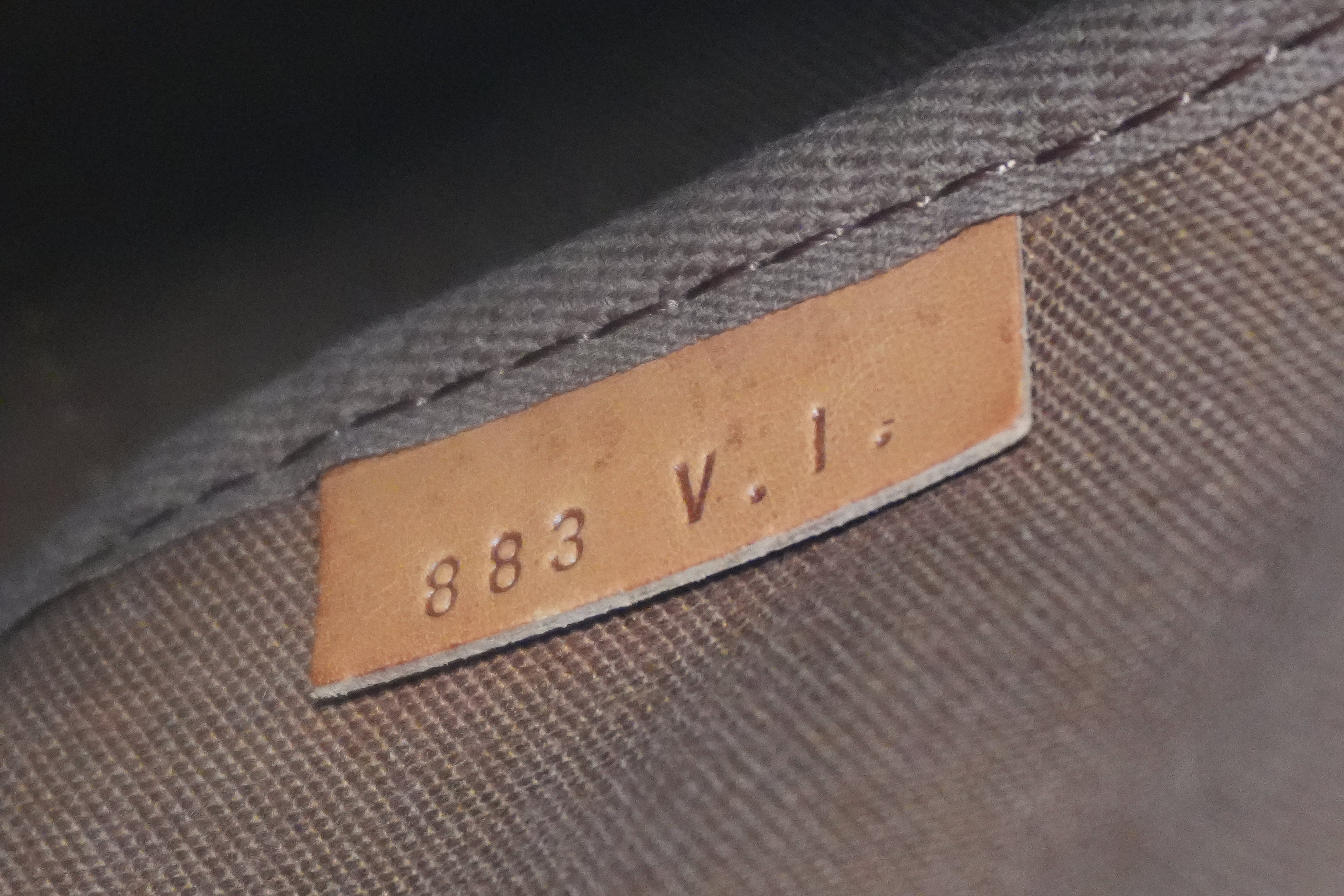 Louis Vuitton Monogram Saumur 35 Shoulder Bag Used