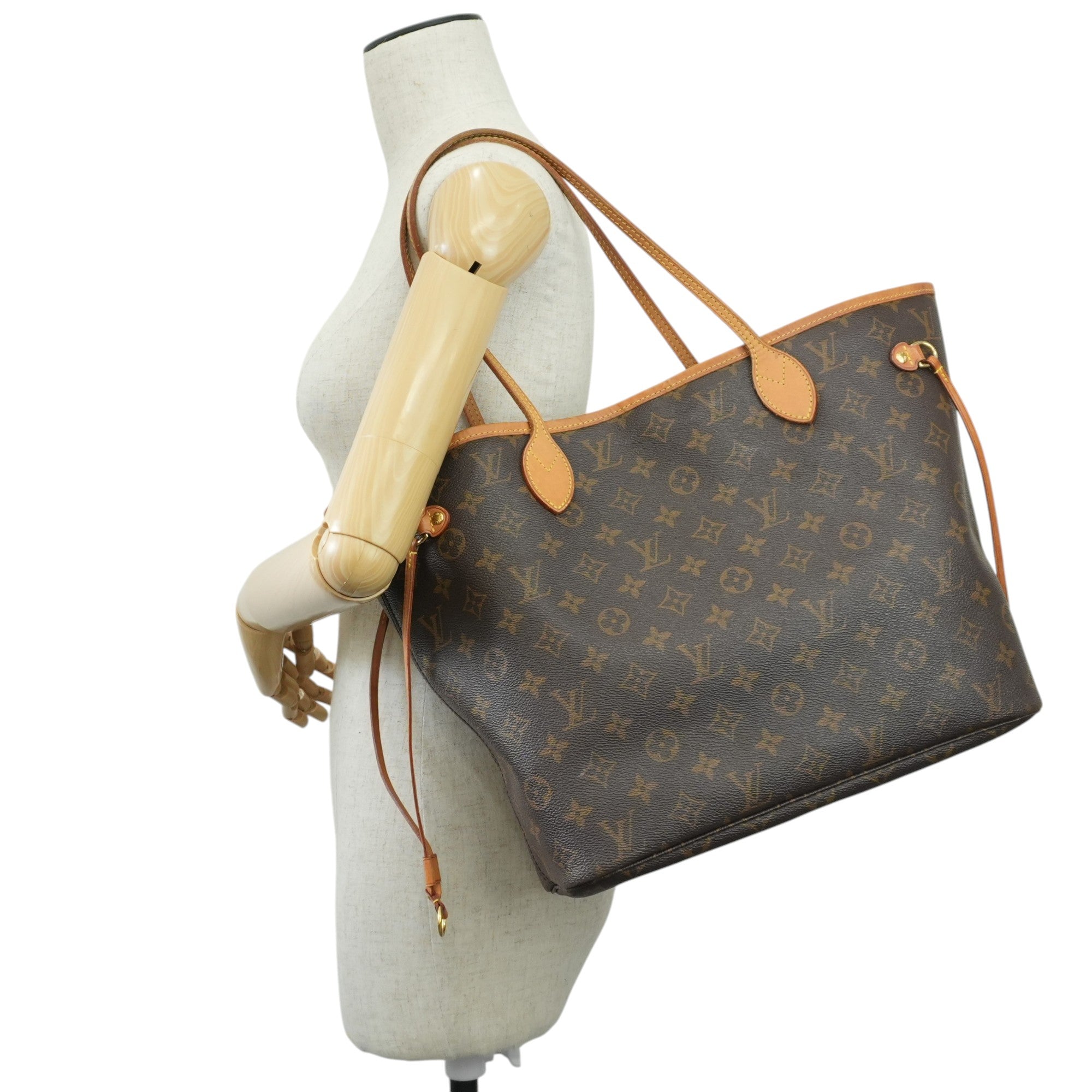 Louis Vuitton Neverfull MM Shoulder Tote Bag Used