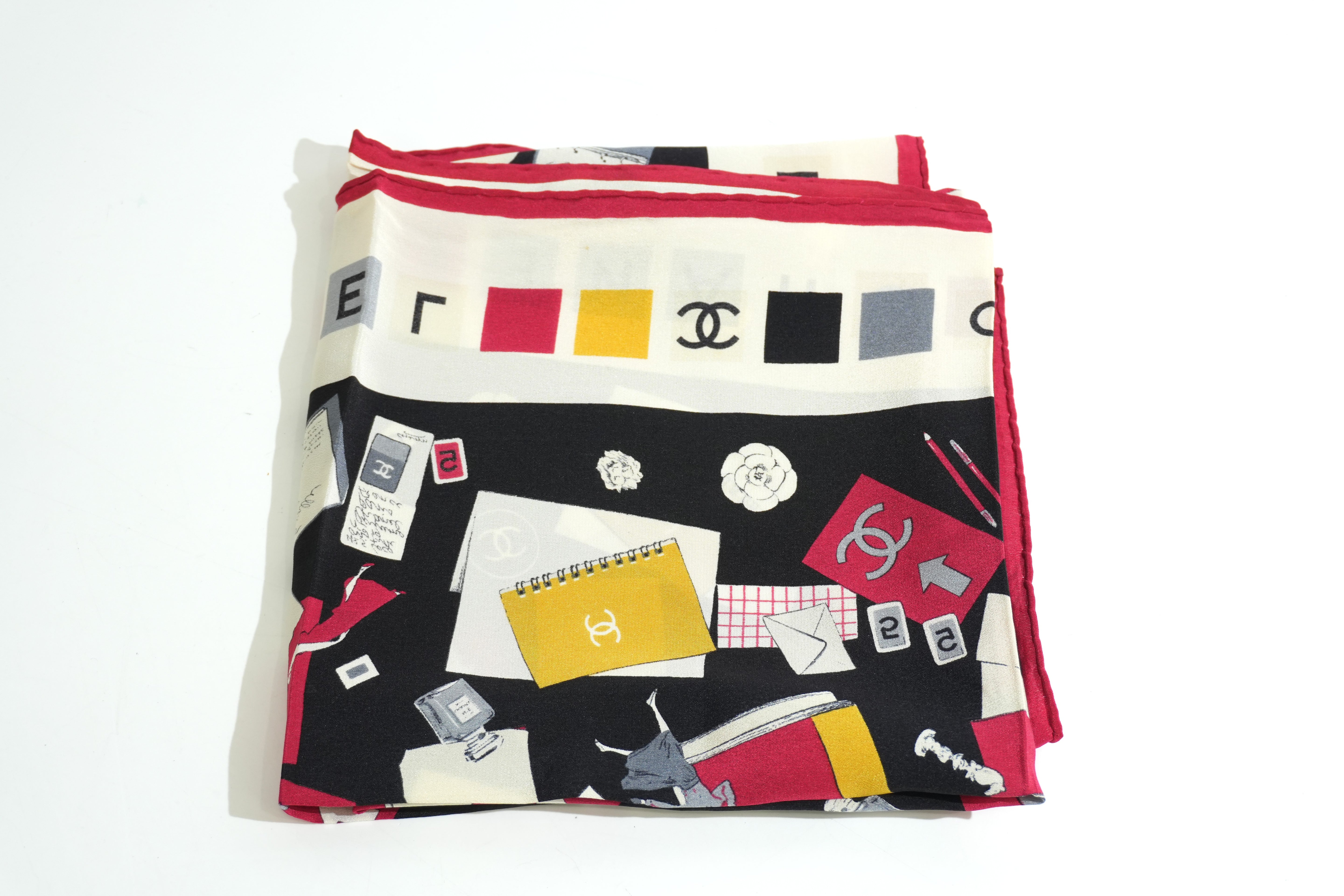 Pre-owned Chanel Scarf Multicolor