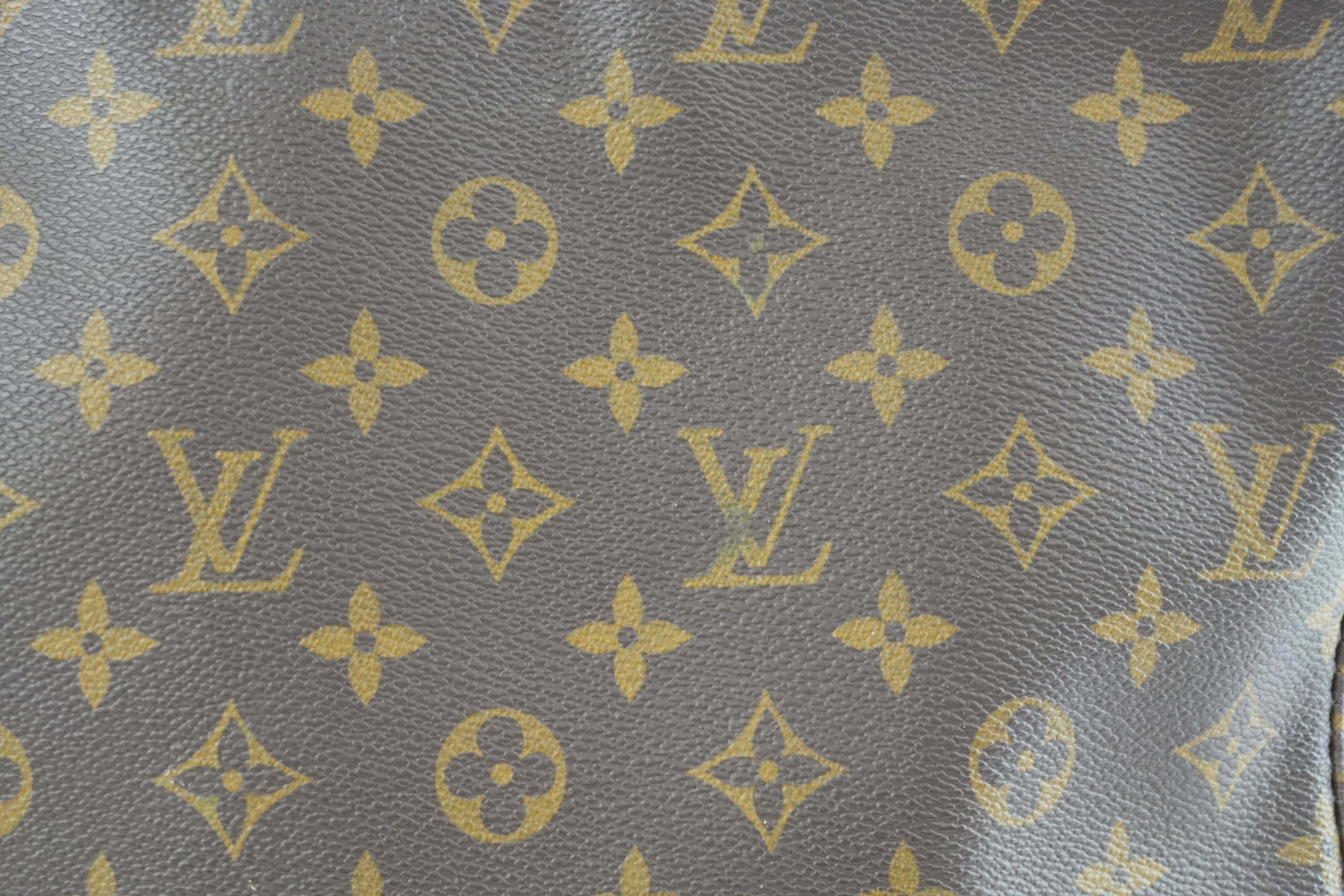 Pre-owned Louis Vuitton Monogram Looping GM Shoulder Bag