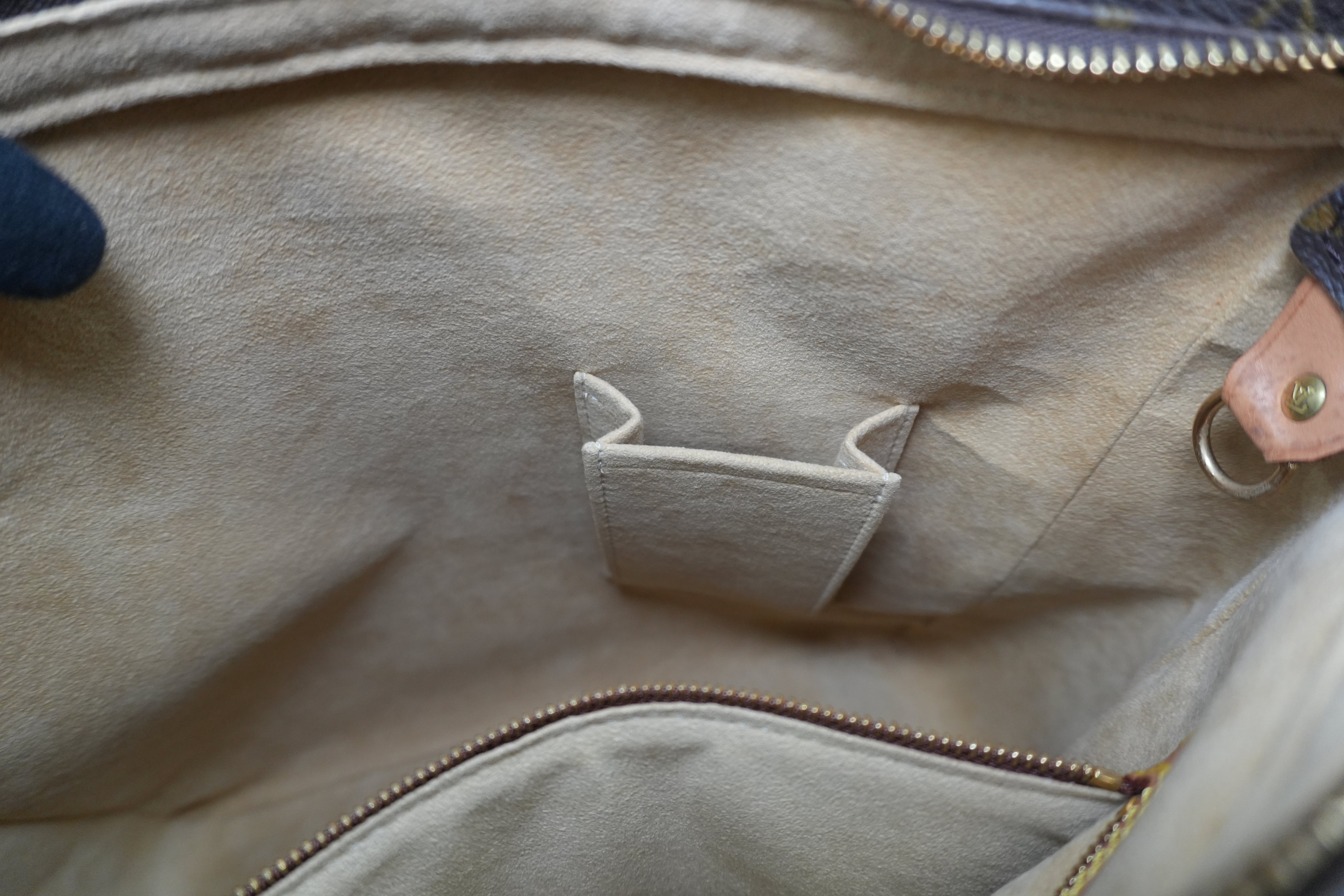 Pre-owned Louis Vuitton Monogram Looping GM Shoulder Bag