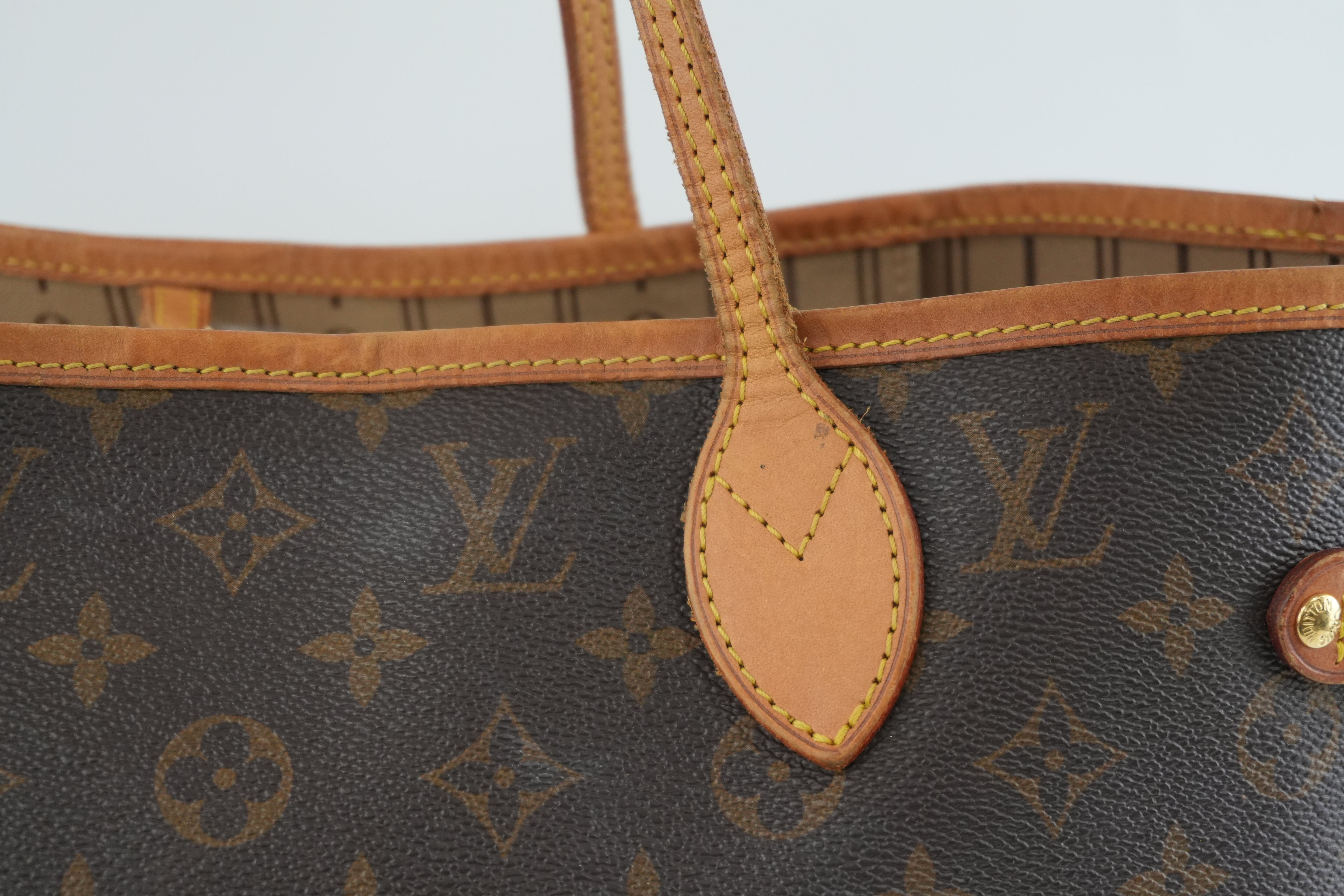 Louis Vuitton Neverfull MM Shoulder Tote Bag Used