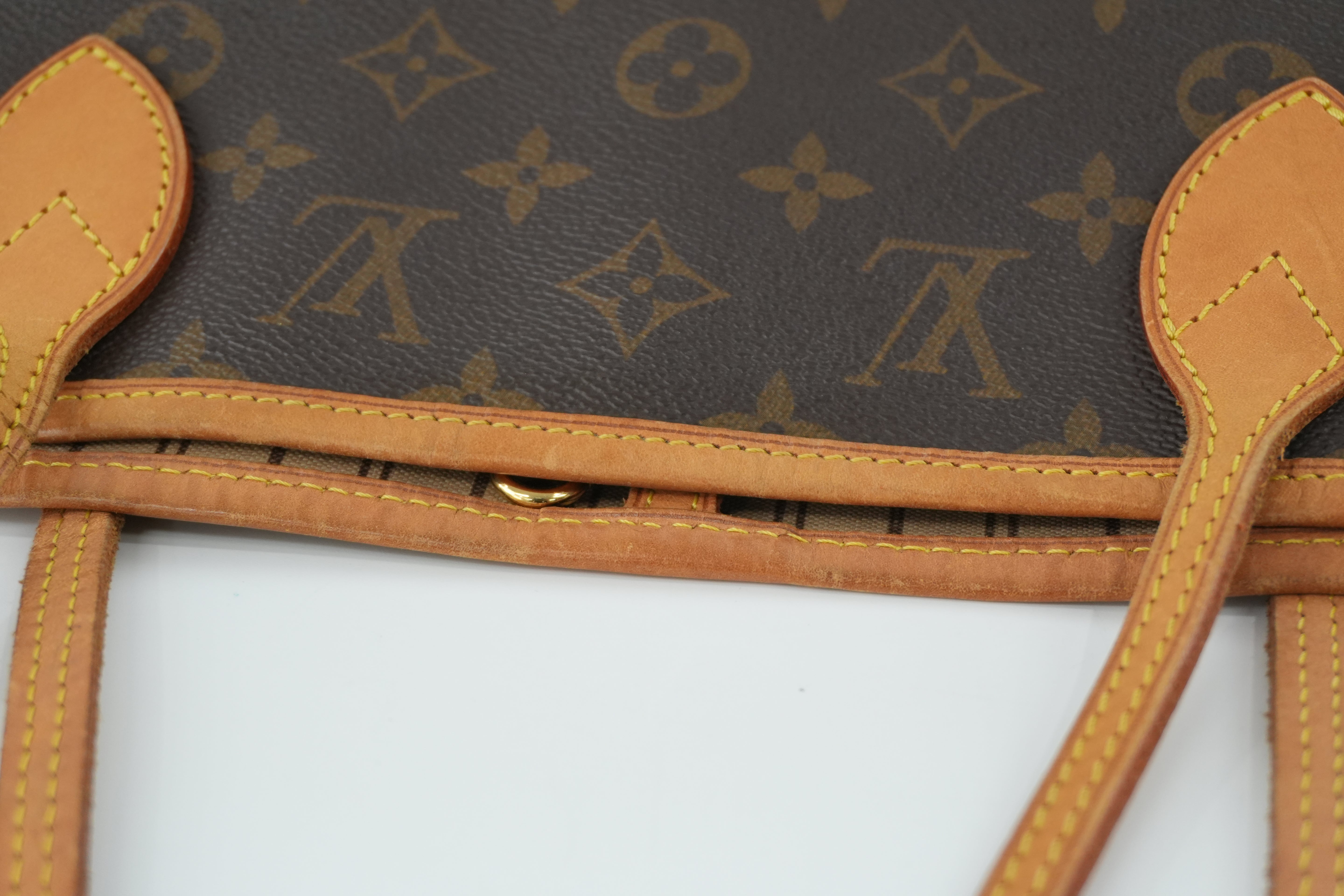 Louis Vuitton Neverfull MM Shoulder Tote Bag Used
