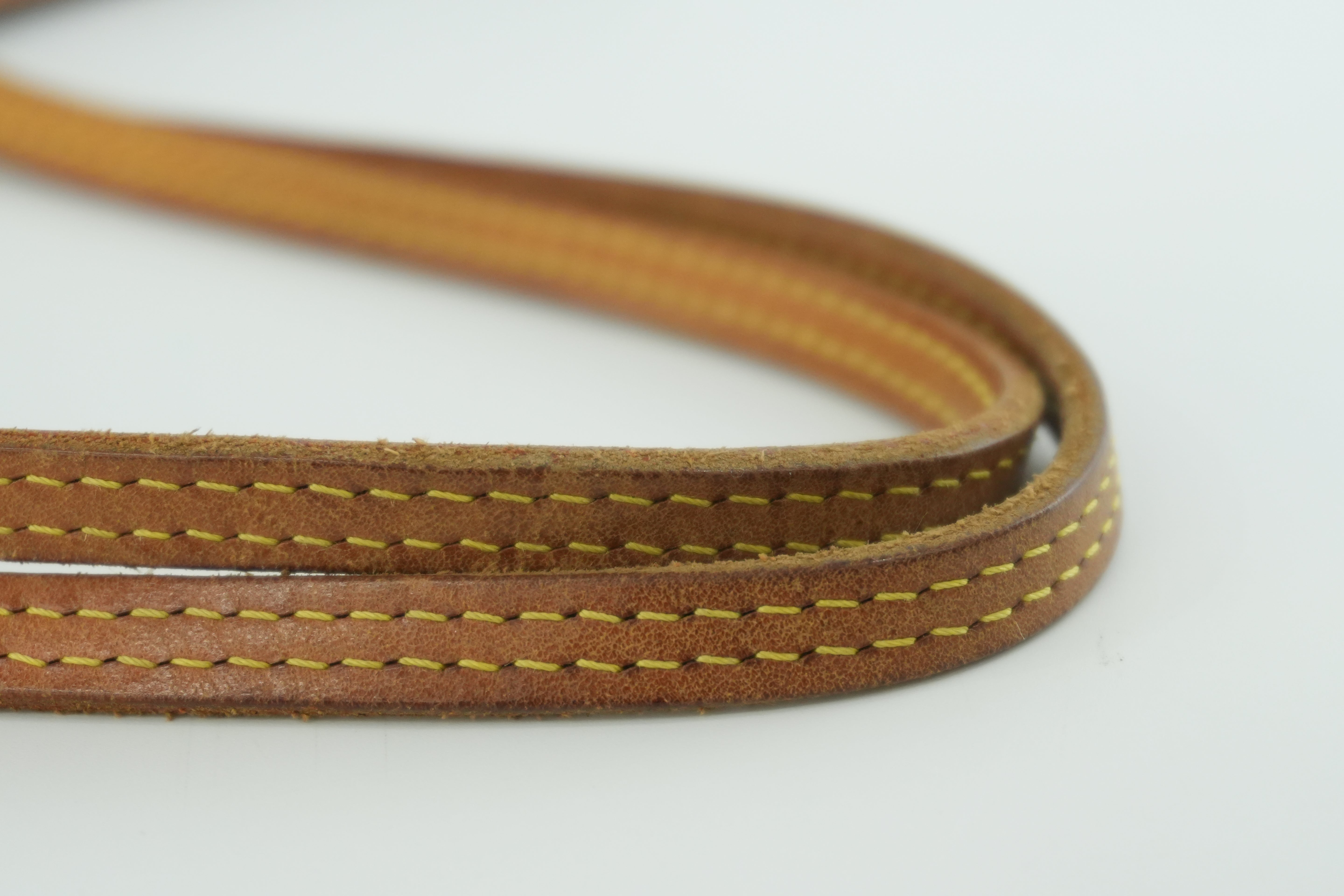 Louis Vuitton Neverfull MM Shoulder Tote Bag Used