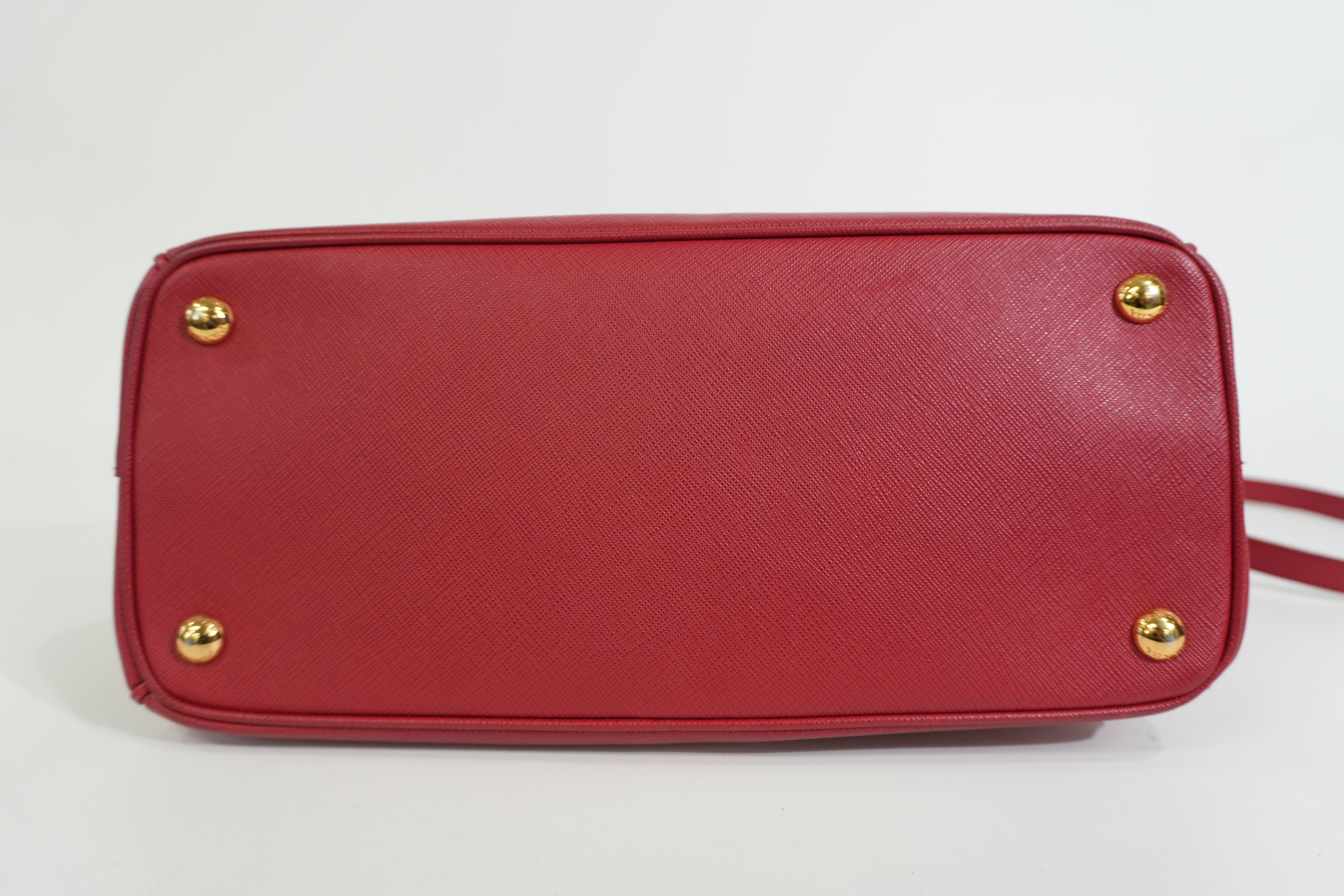 Pre-owned Prada Saffiano Lux Two Way Shoulder Bag Red