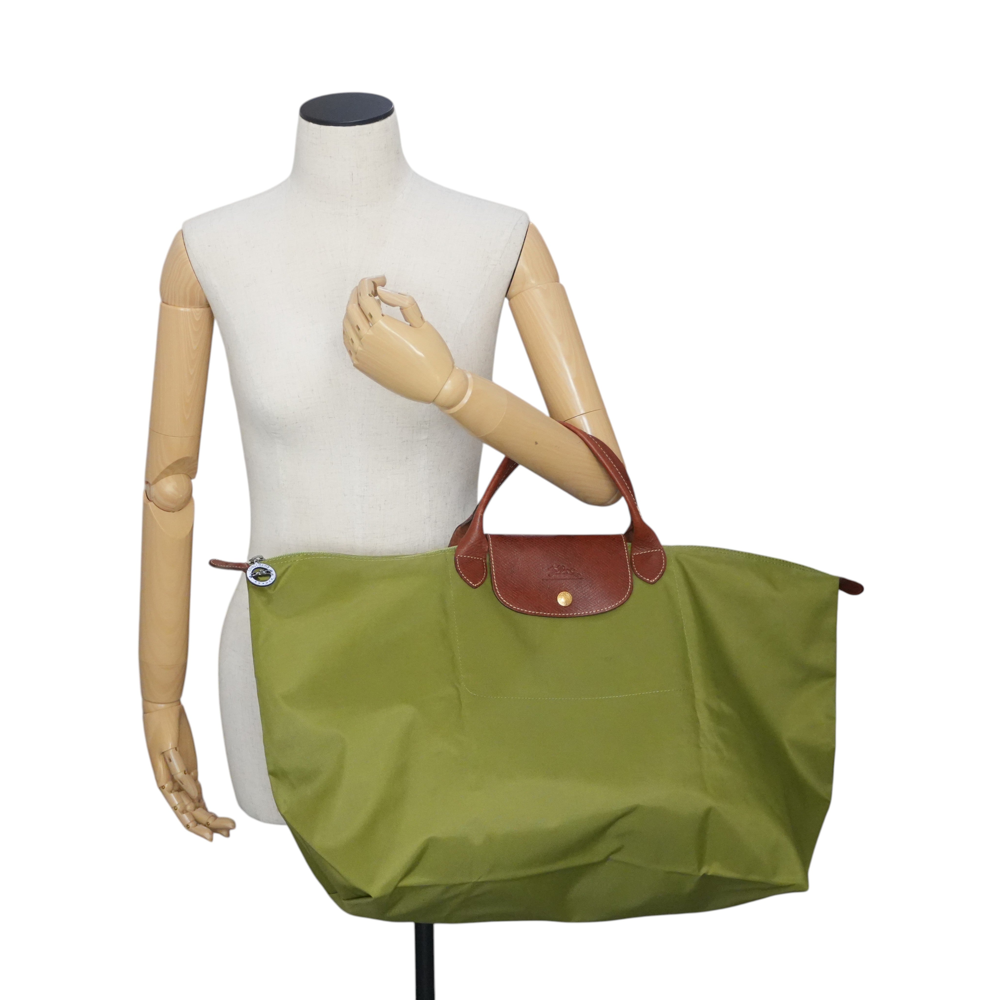 Pre-owned Longchamp Short Handle Handbag Light Green