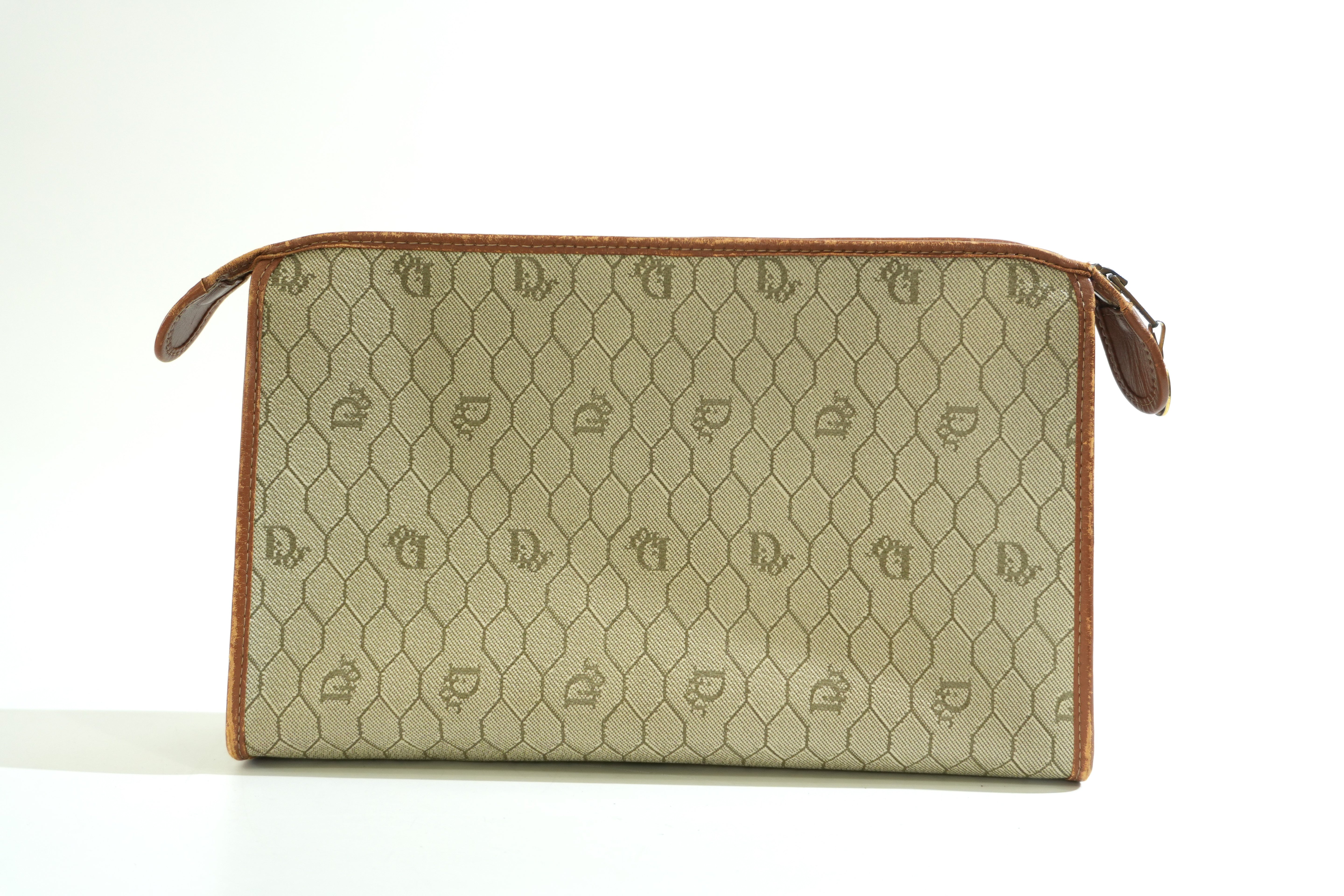 Pre-owned Dior Honeycomb Clutch Bag Brown