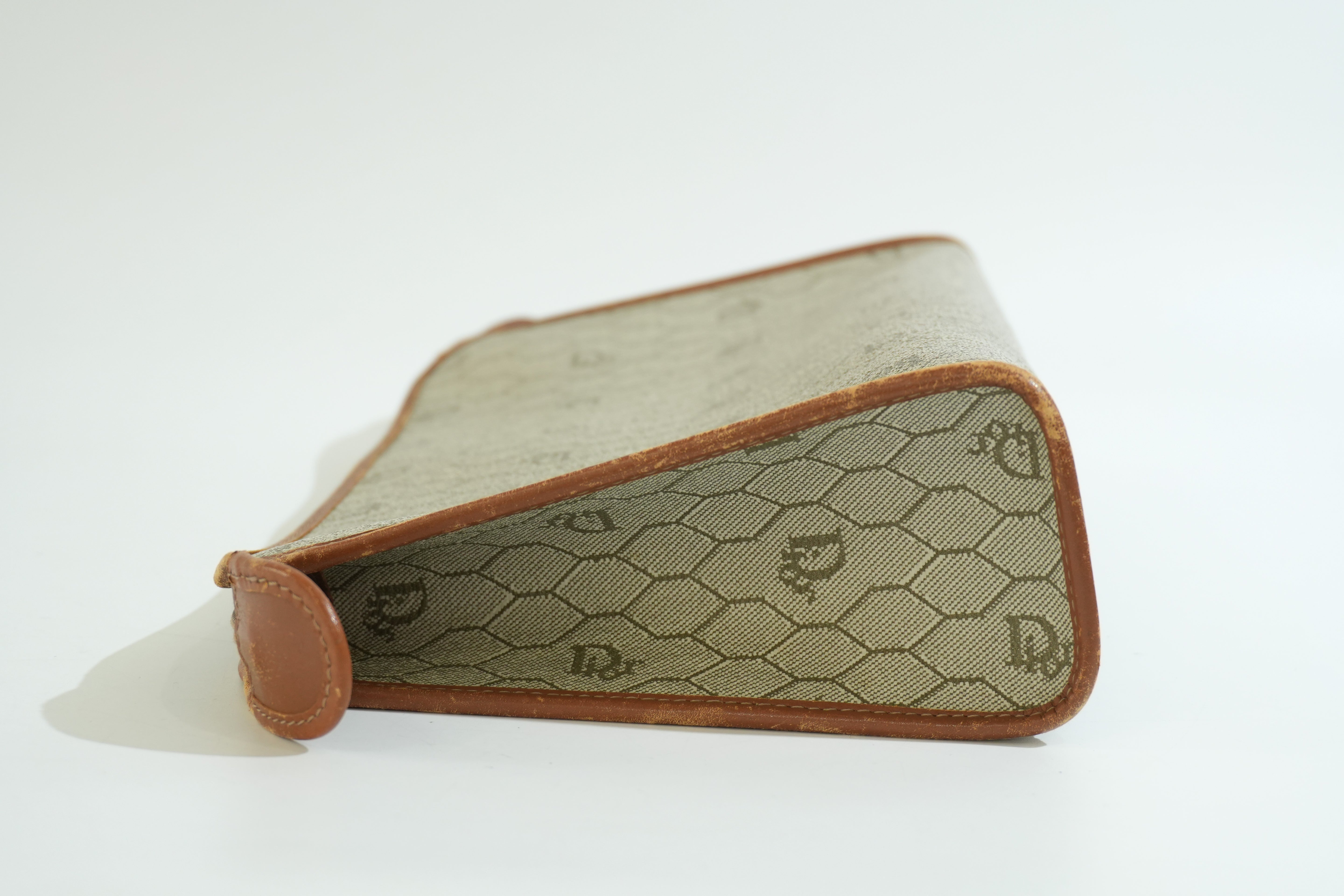 Pre-owned Dior Honeycomb Clutch Bag Brown