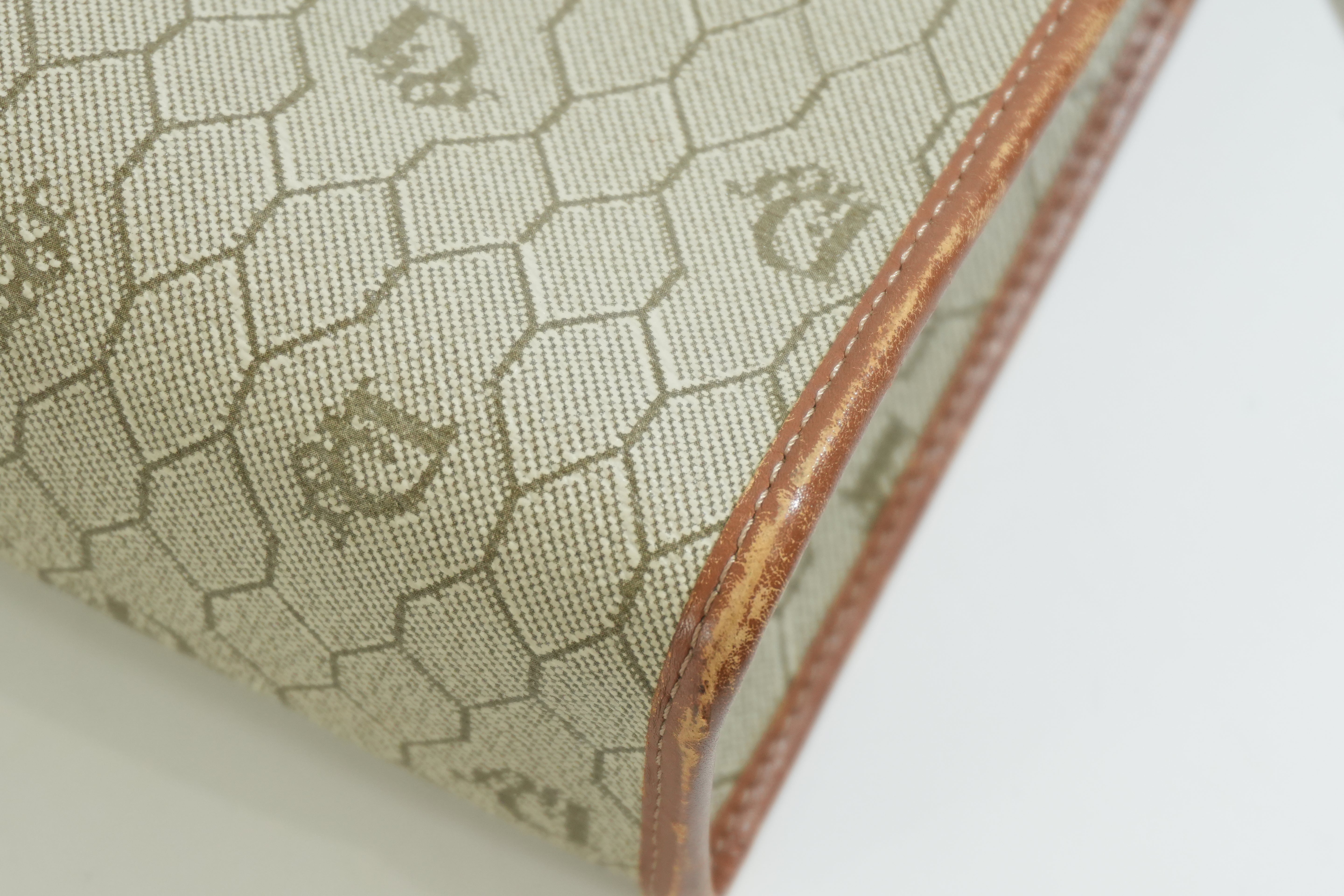 Pre-owned Dior Honeycomb Clutch Bag Brown