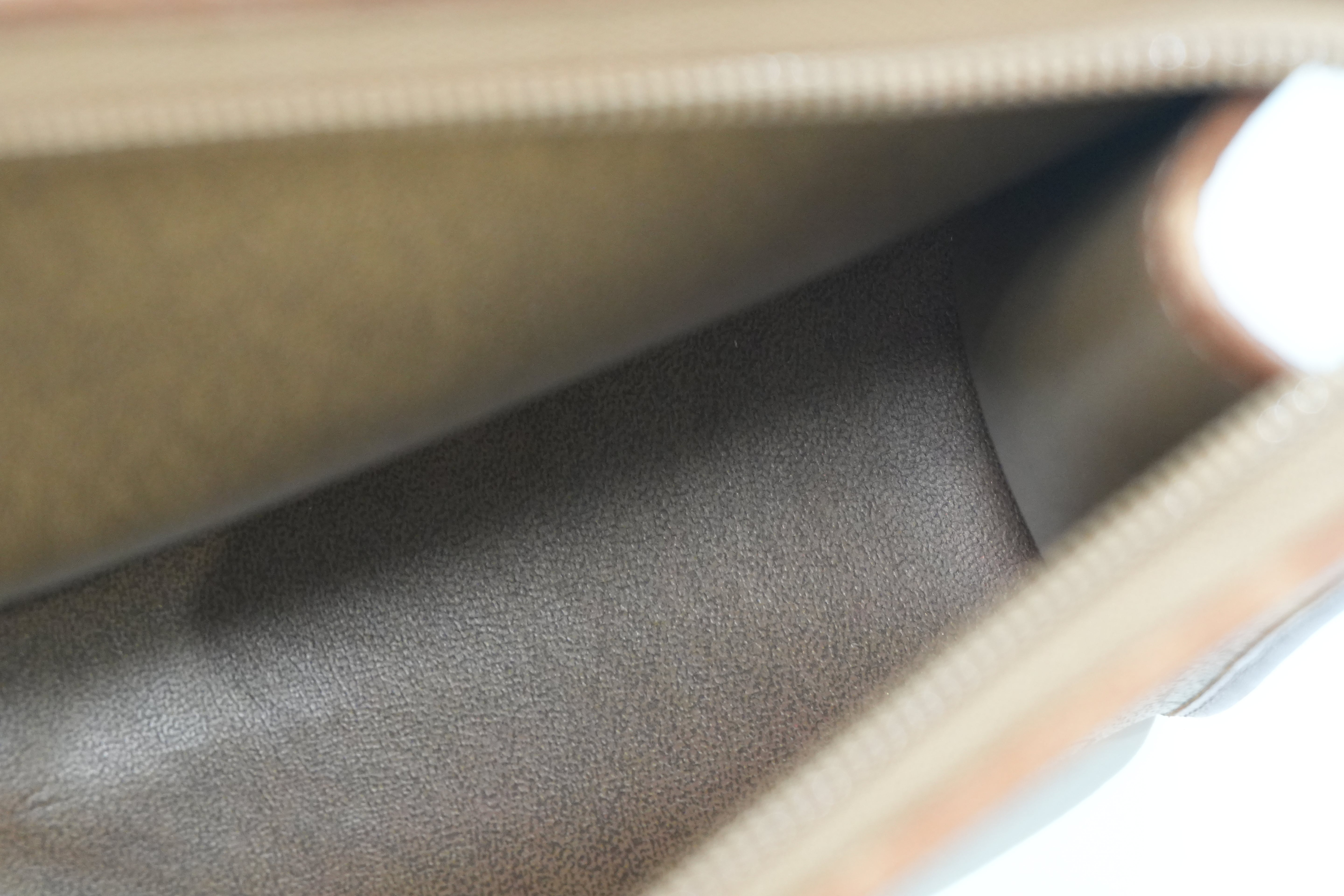 Pre-owned Dior Honeycomb Clutch Bag Brown