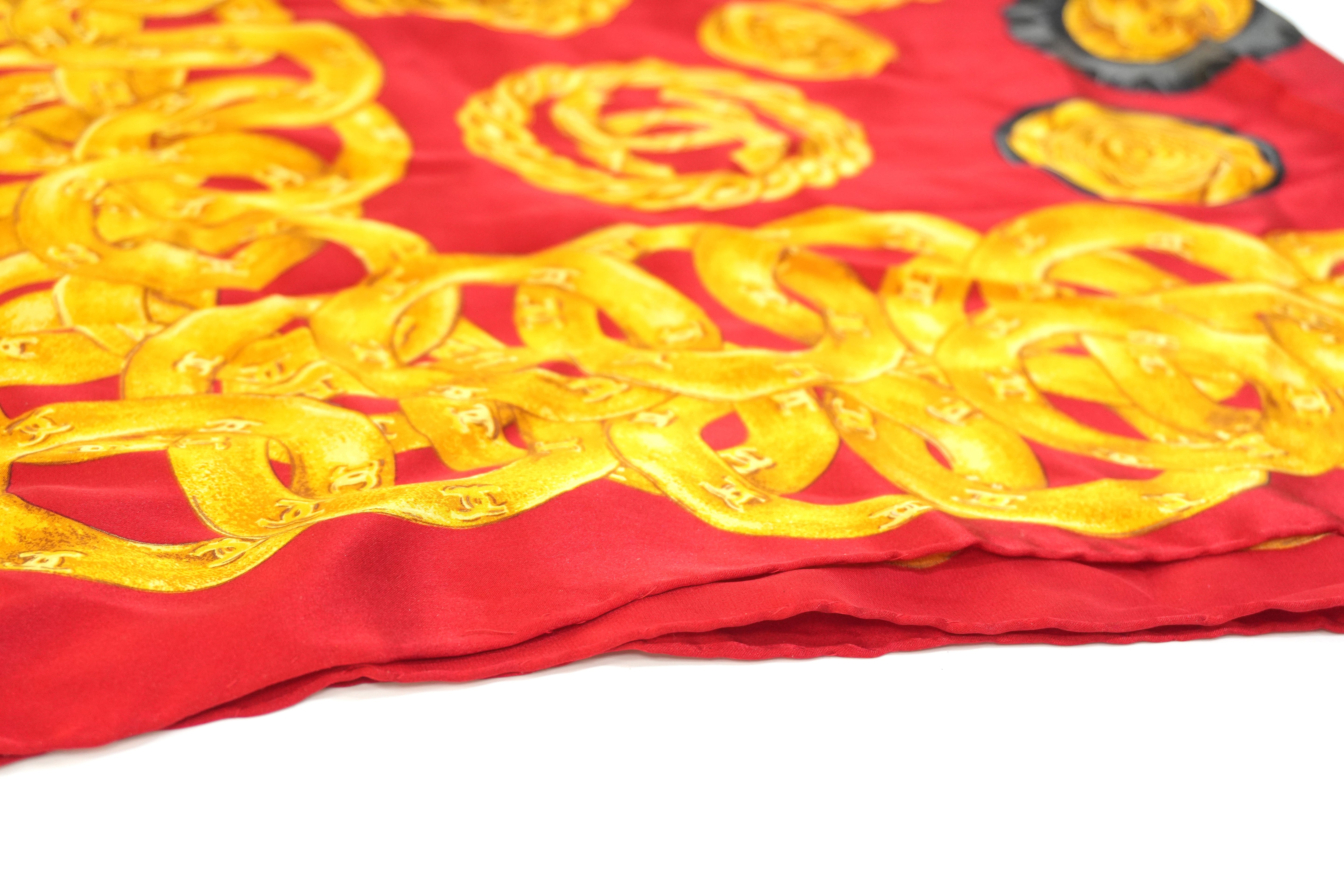 Pre-owned Chanel Scarf Red