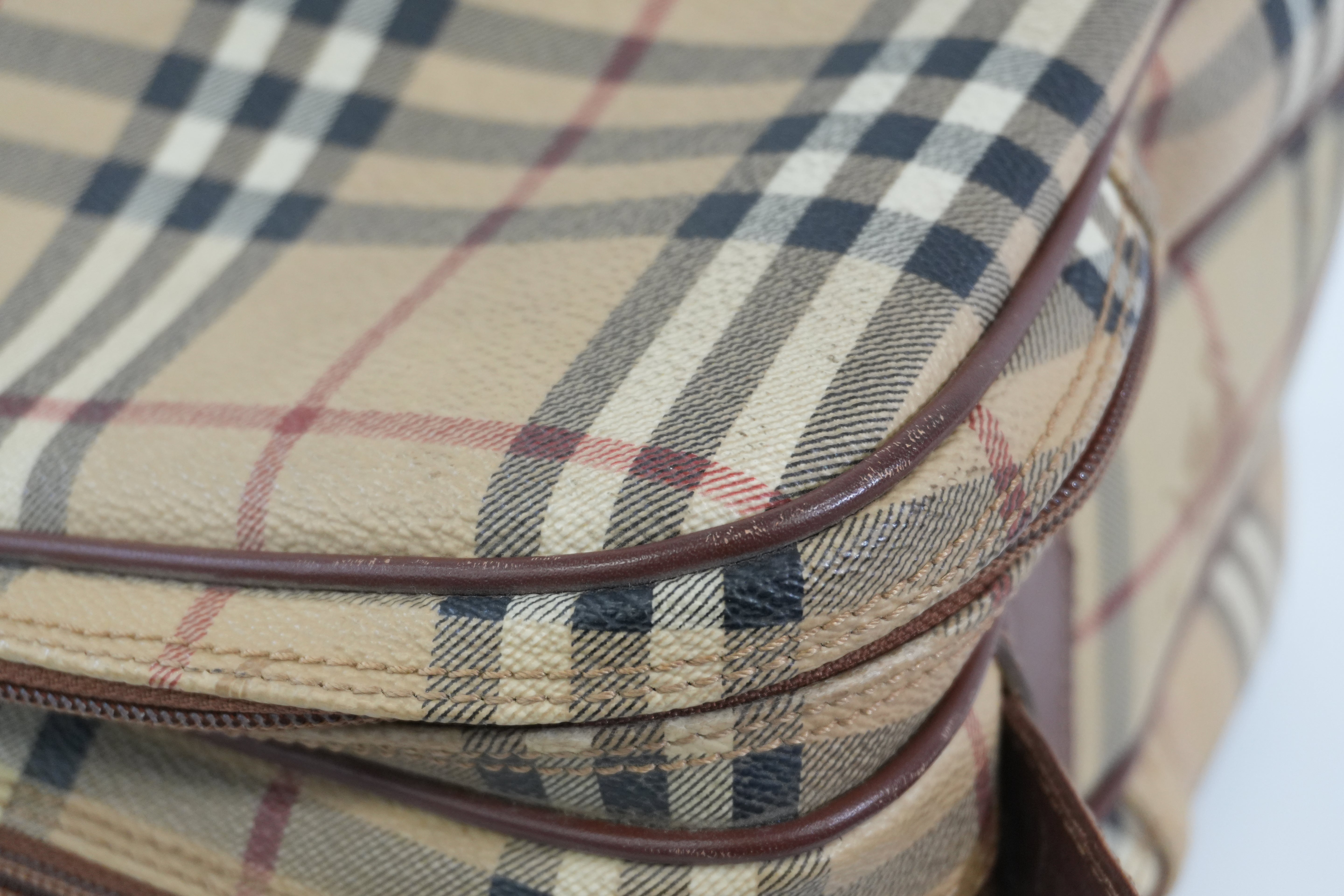 Pre-owned Burberry Nova Check Messenger Bag Beige and Brown