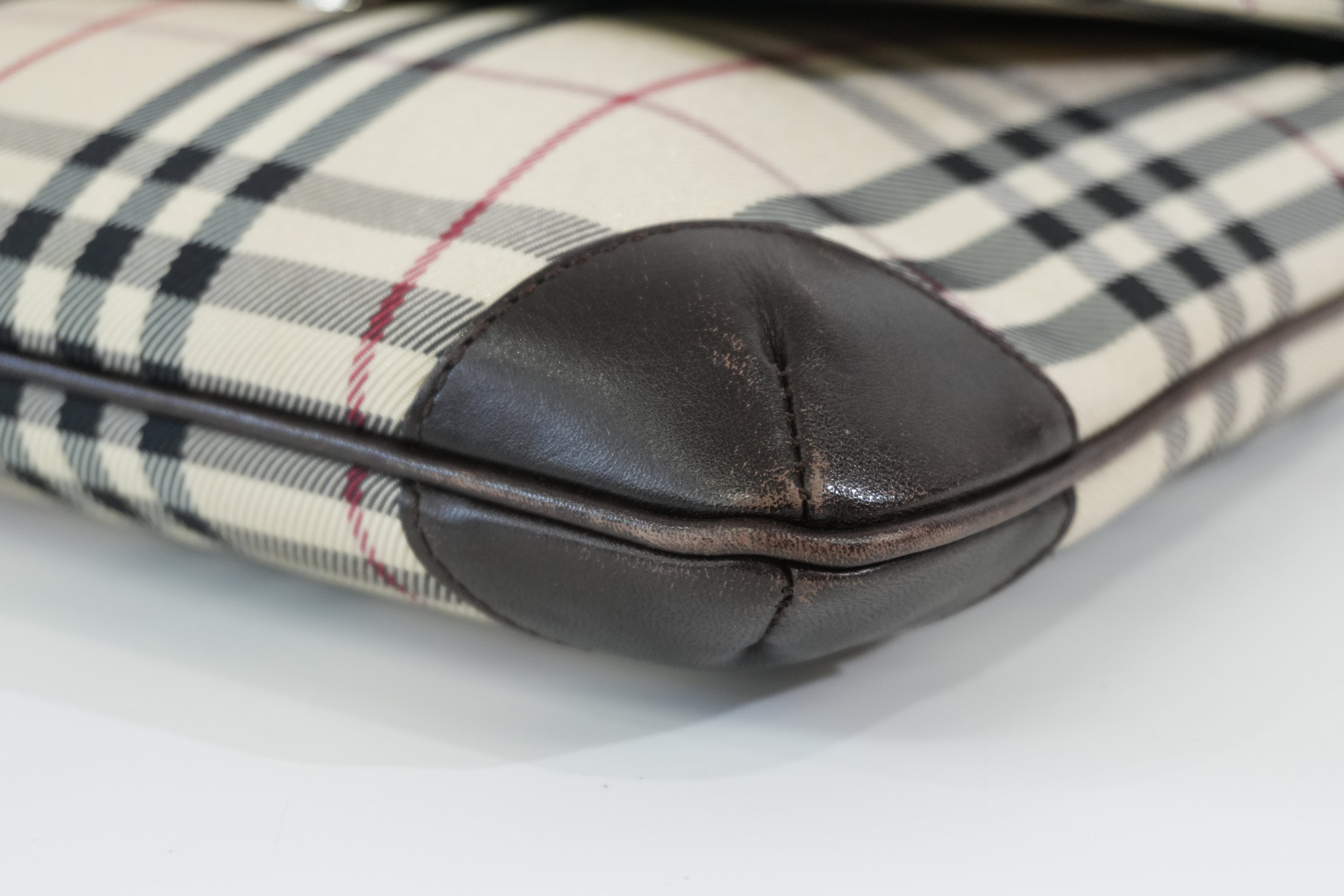 Pre-owned Burberry Nova Check Shoulder Bag Beige