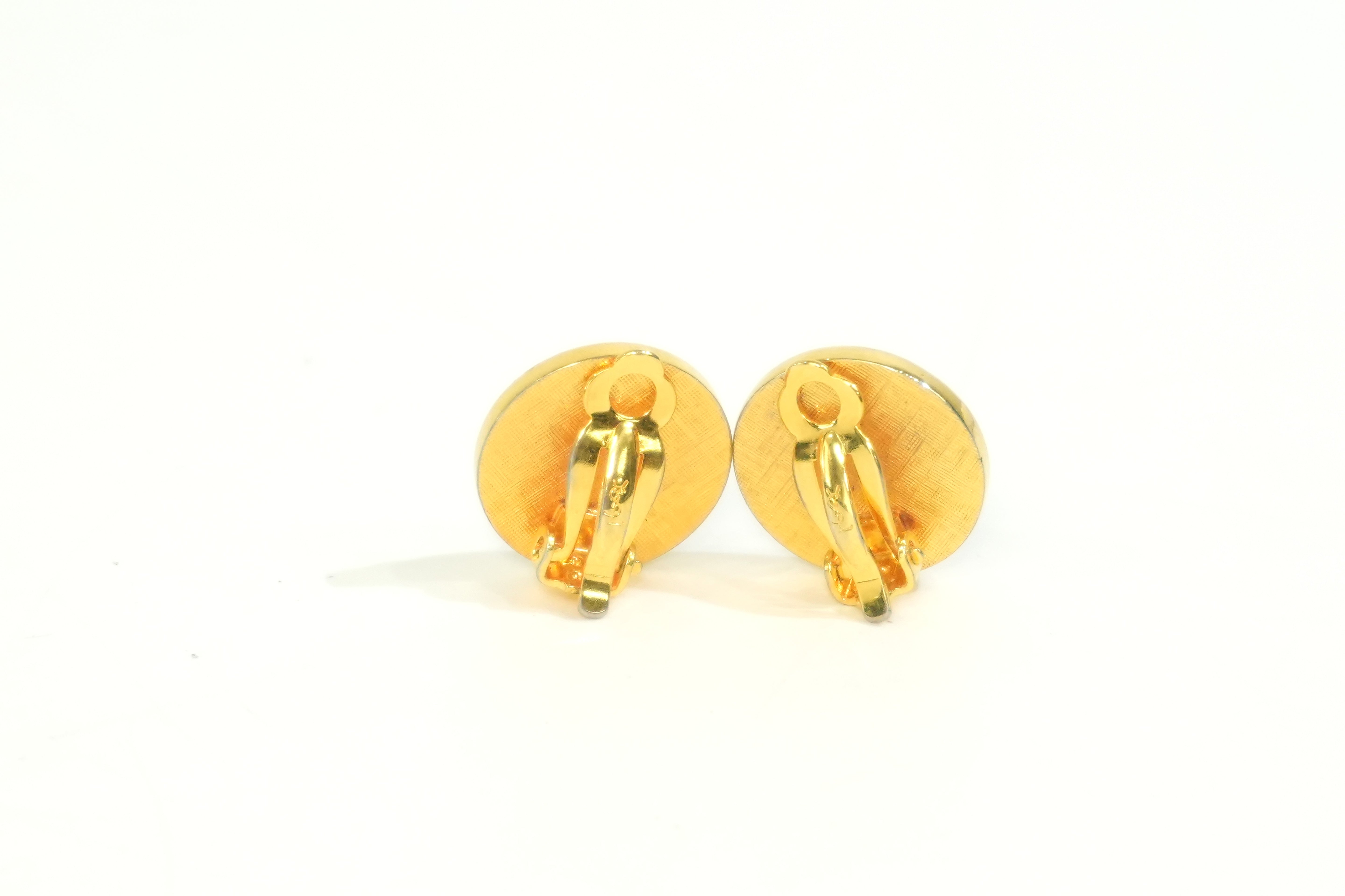 Pre-owned Yves Saint-Lauren Steel Fashion Clip on Earrings Gold