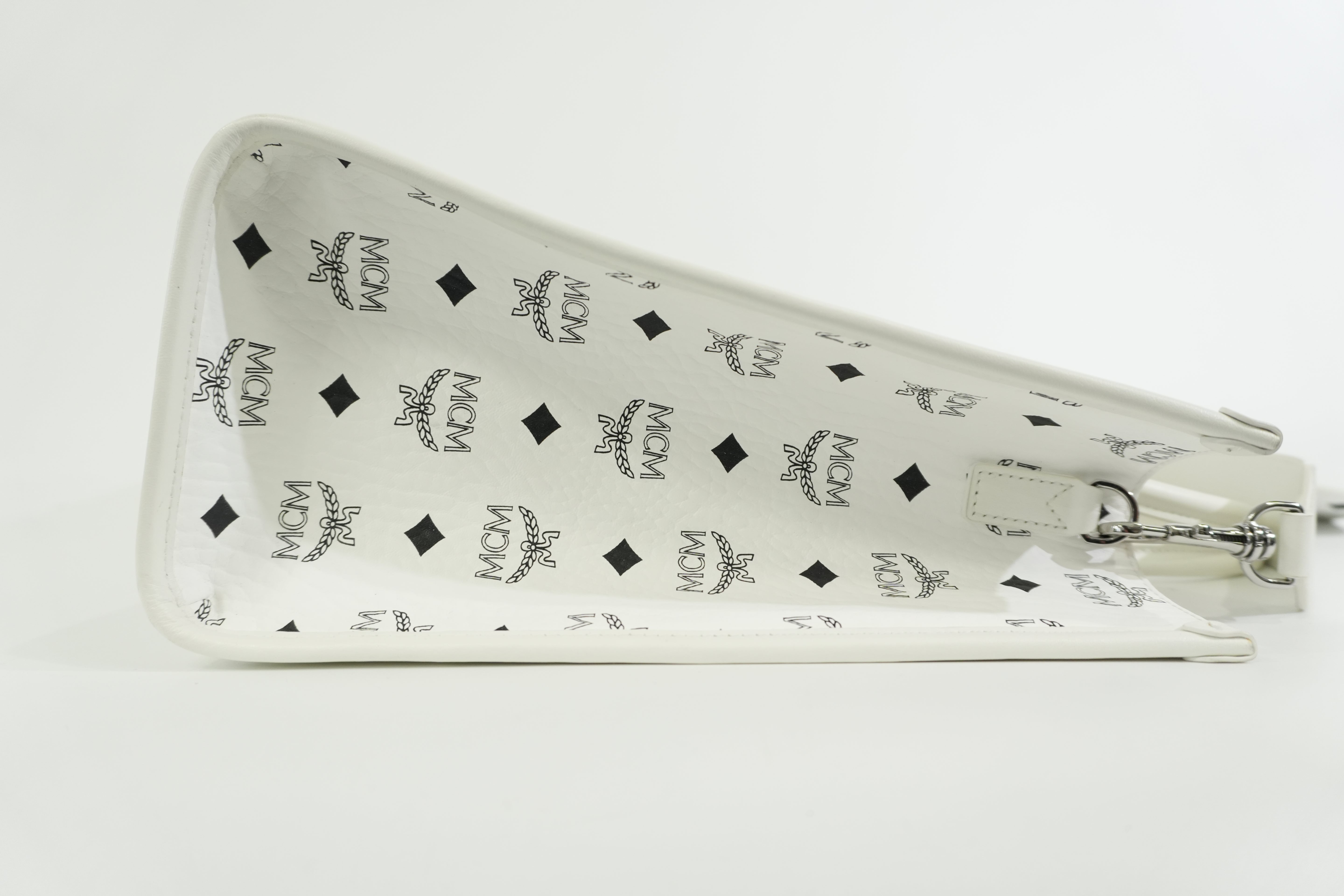 Pre-owned MCM Two Way Shoulder Bag White