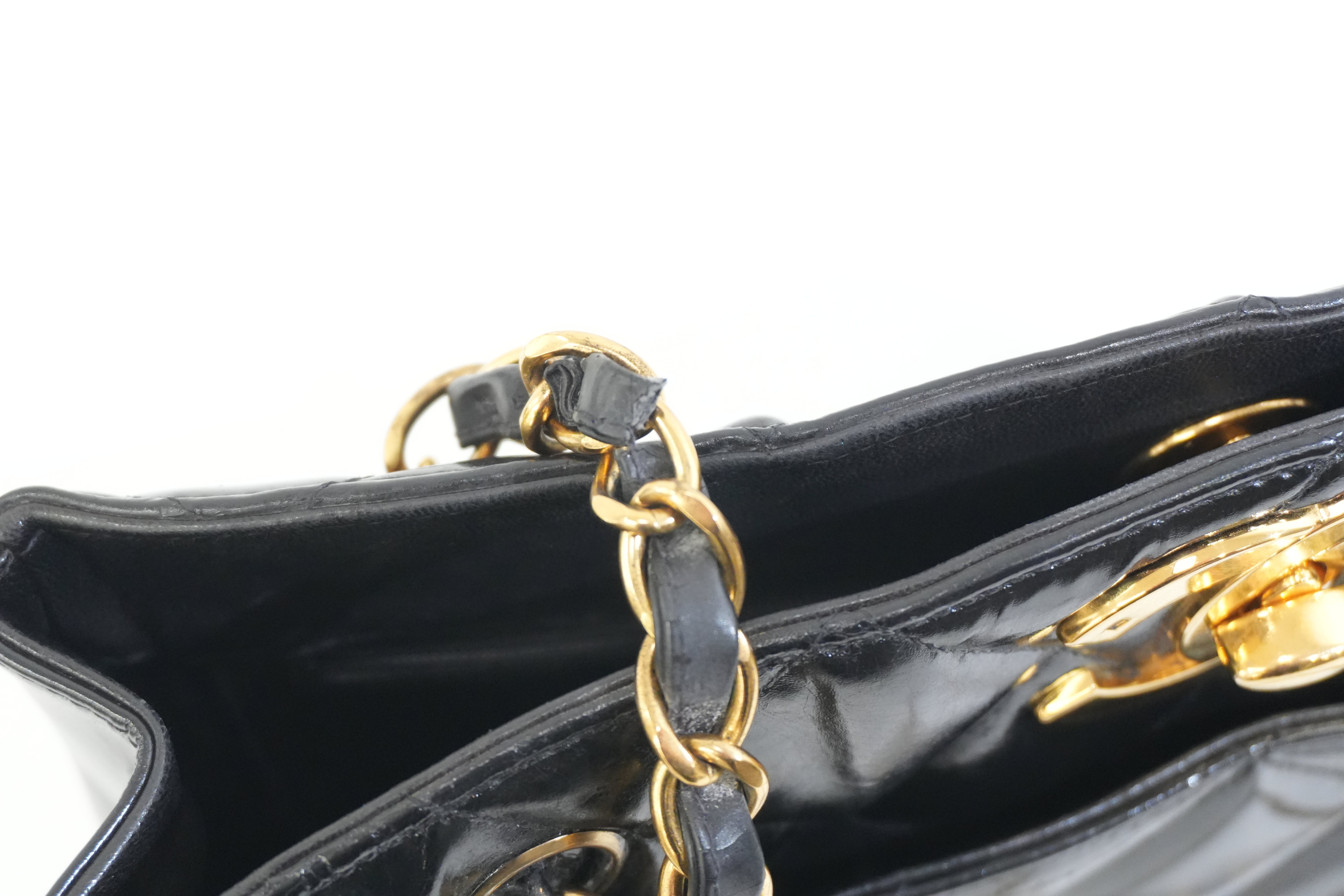 Pre-owned Chanel Patent Lambskin Leather Quilted Tote Bag Black