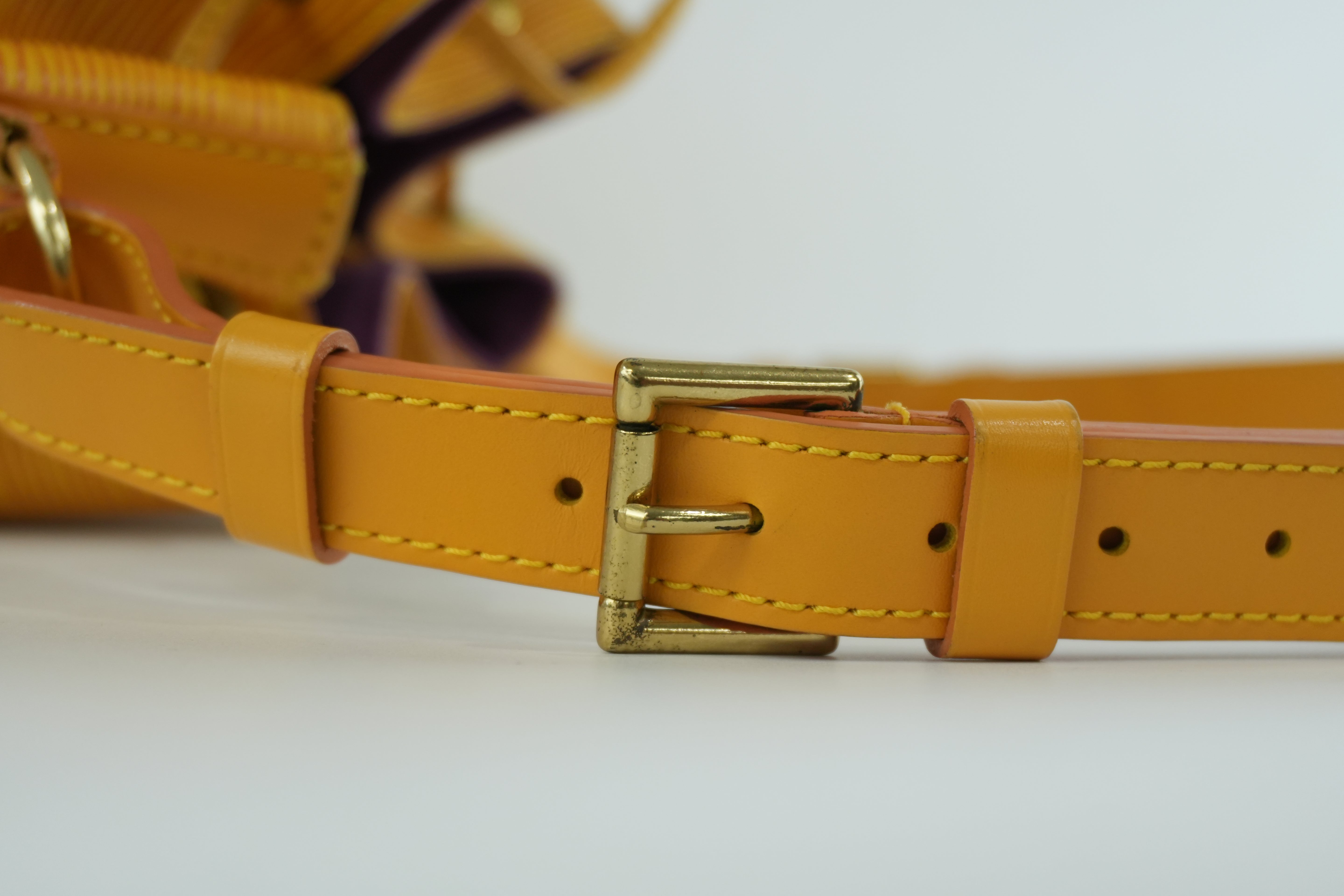 Pre-owned Louis Vuitton Noe PM Shoulder Bag Epi Yellow