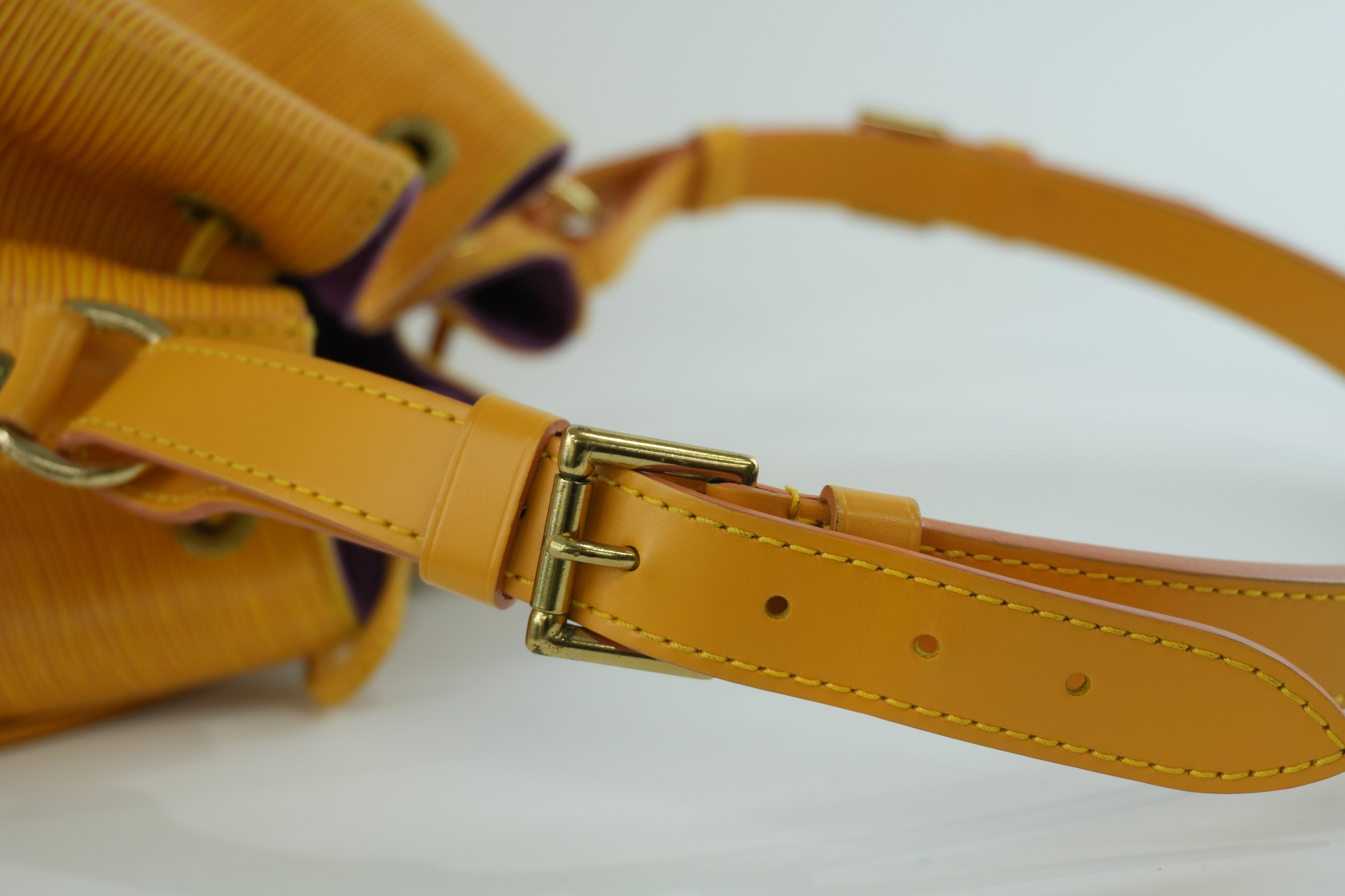 Pre-owned Louis Vuitton Noe PM Shoulder Bag Epi Yellow