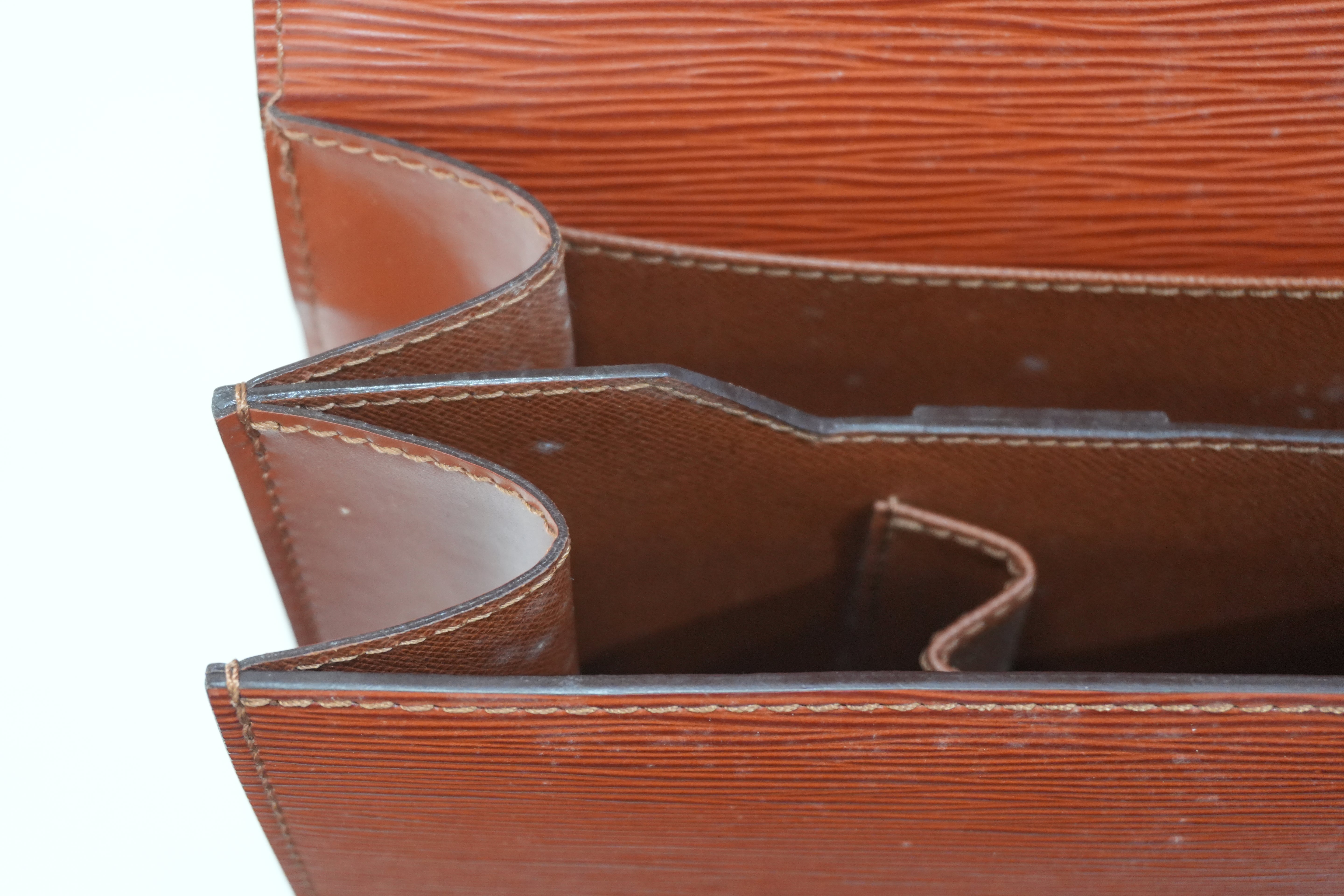 Pre-owned Louis Vuitton Epi Briefcase Handbag Kenya Brown