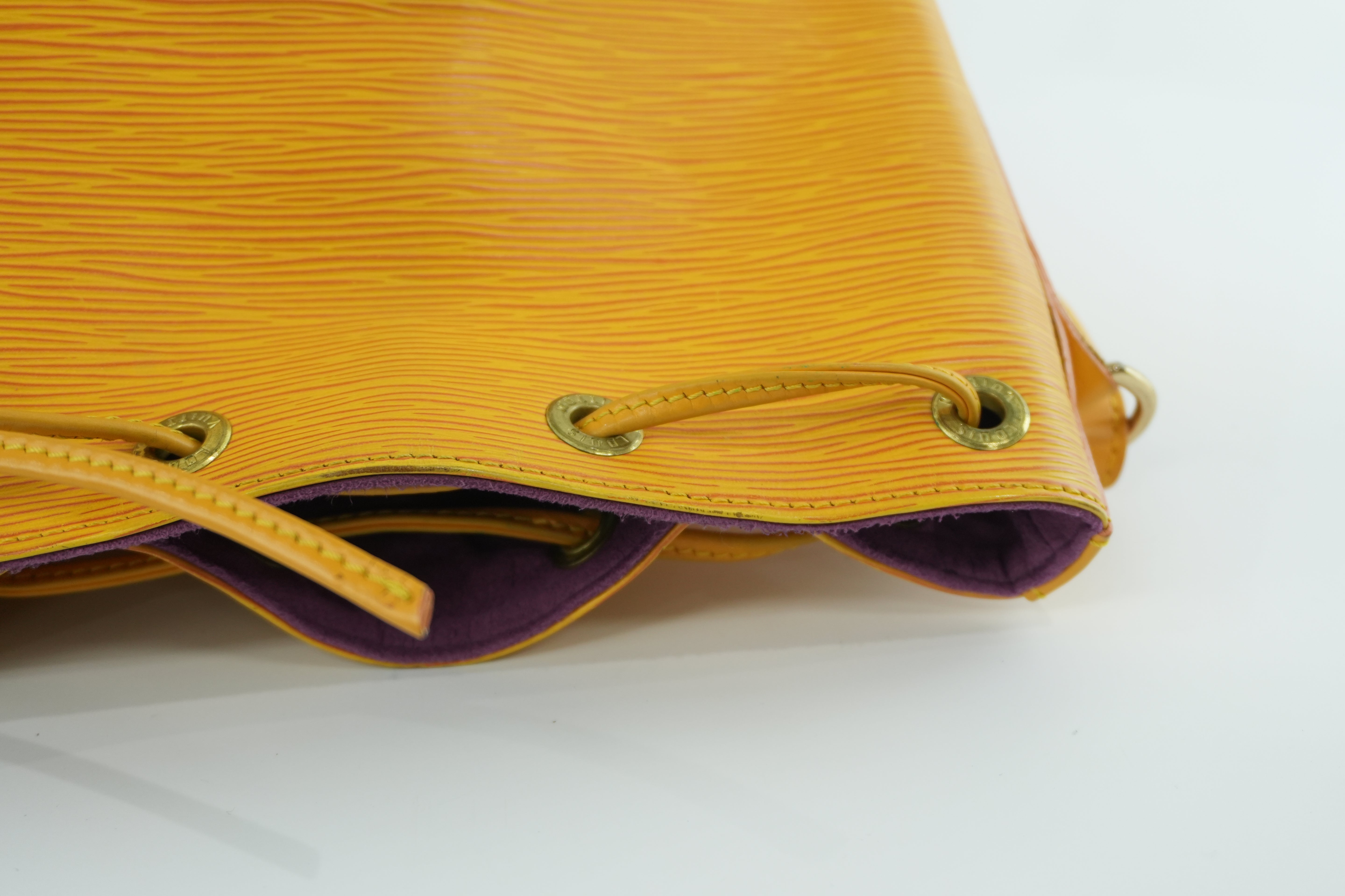 Pre-owned Louis Vuitton Noe PM Shoulder Bag Epi Yellow