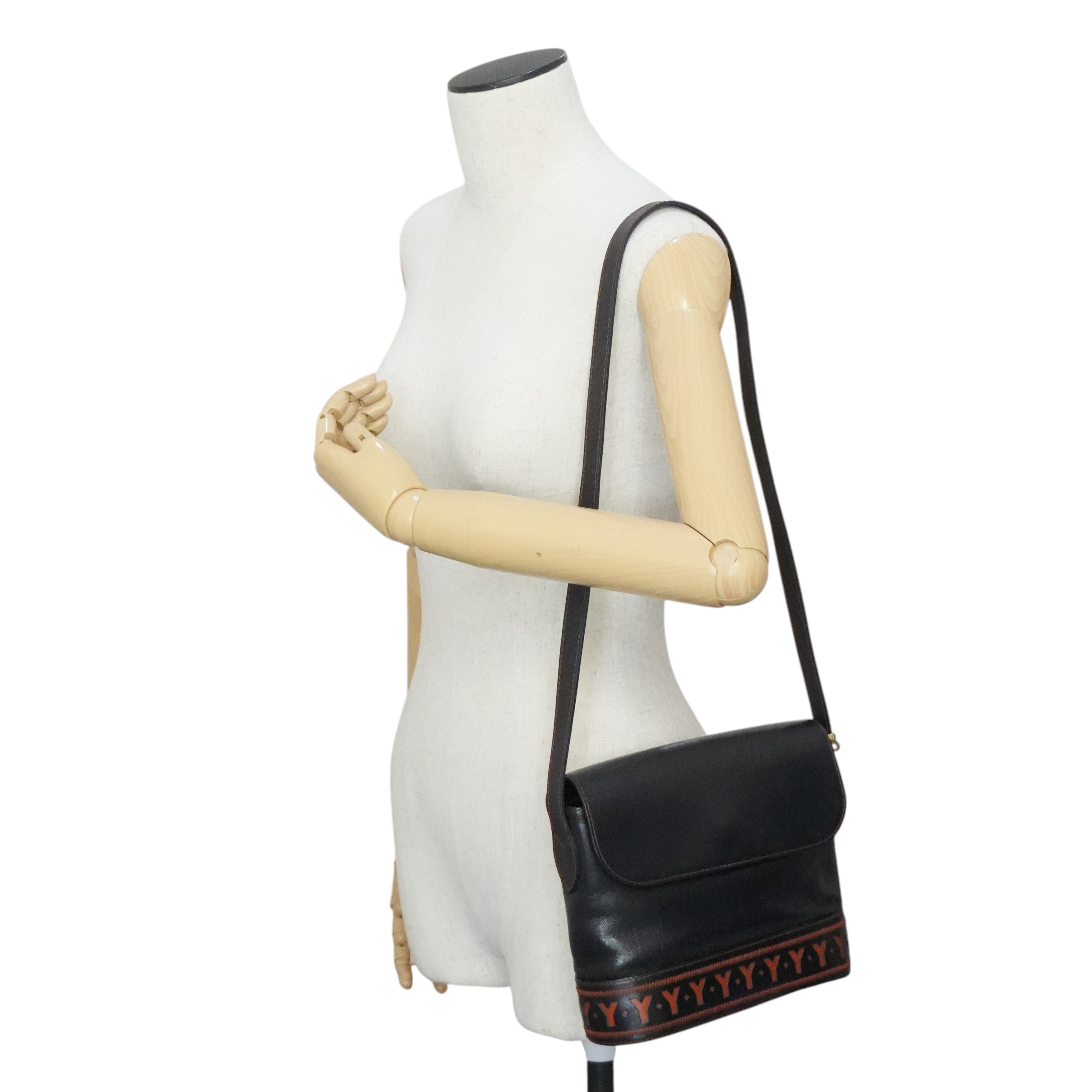 Pre-owned Saint Laurent Crossbody Bag Black