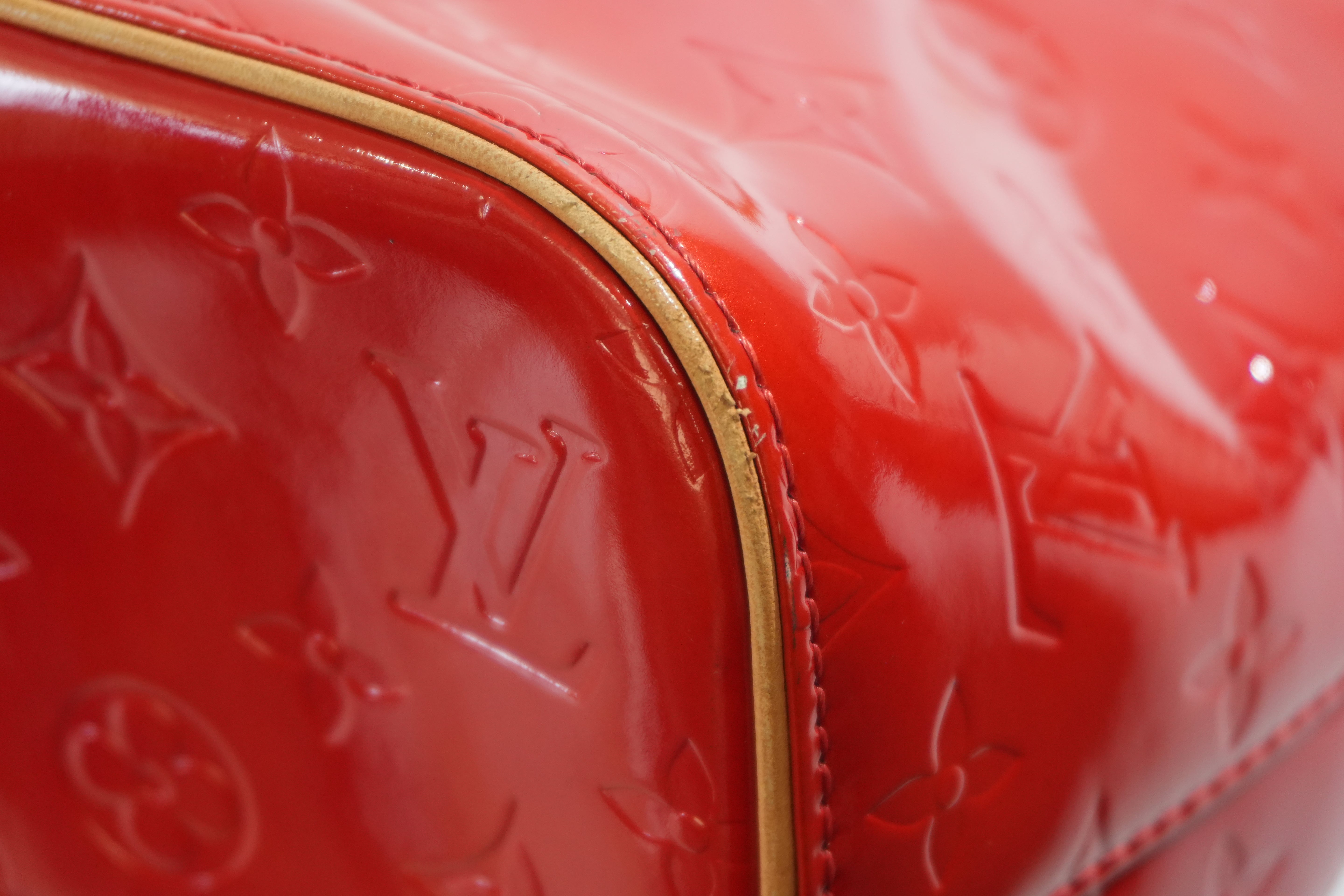 Pre-owned Louis Vuitton Vernis Houston Handbag Red