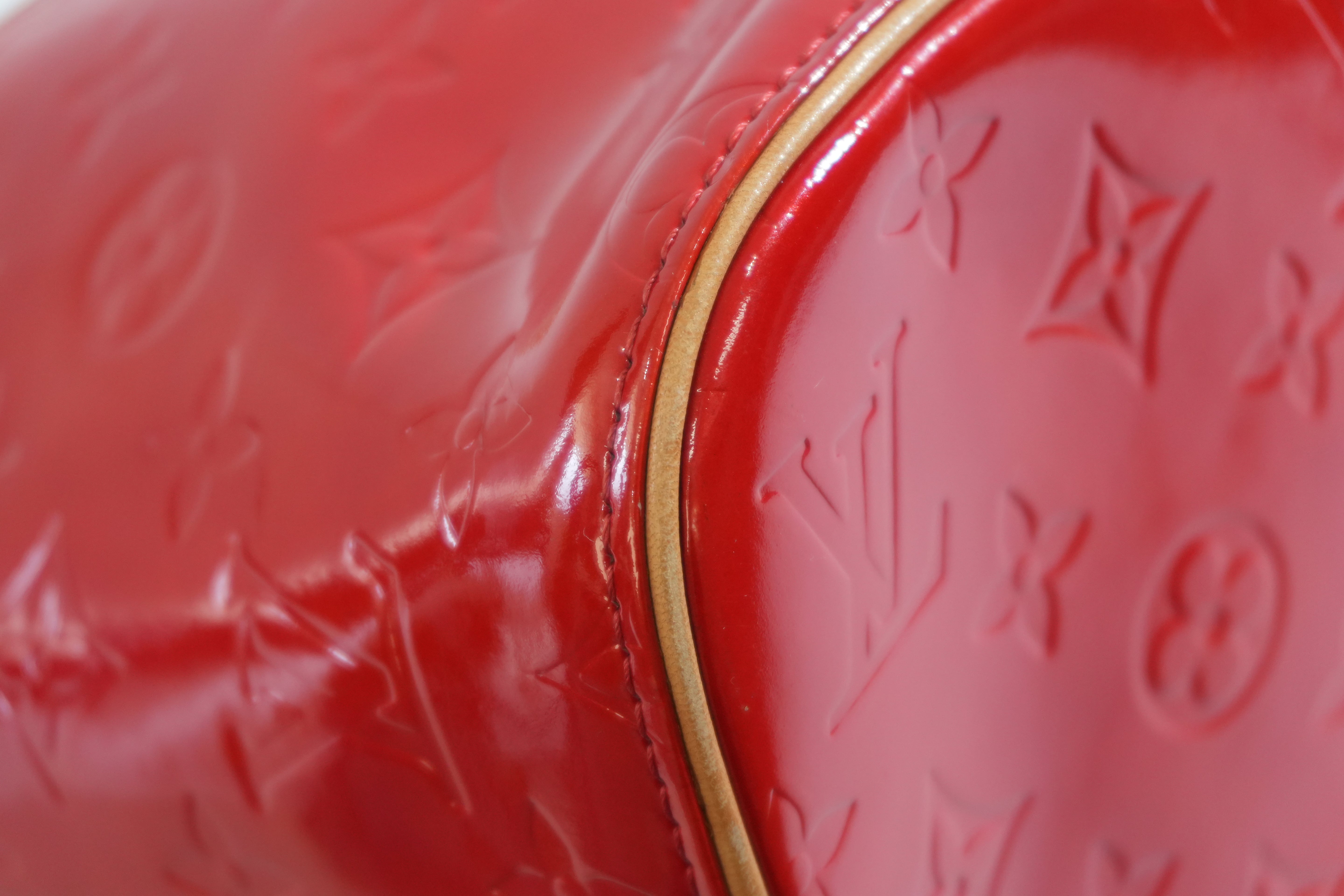 Pre-owned Louis Vuitton Vernis Houston Handbag Red