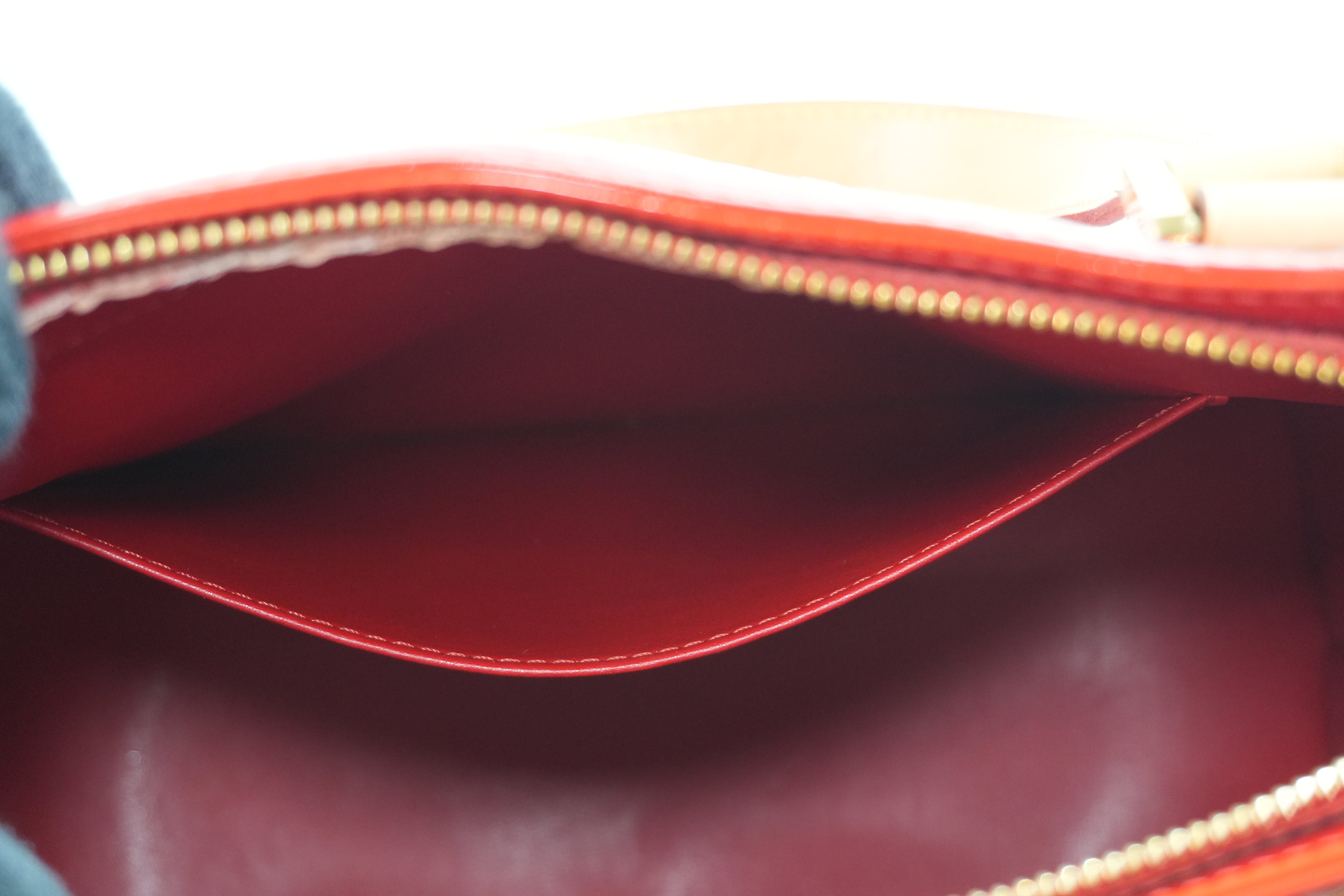 Pre-owned Louis Vuitton Vernis Houston Handbag Red