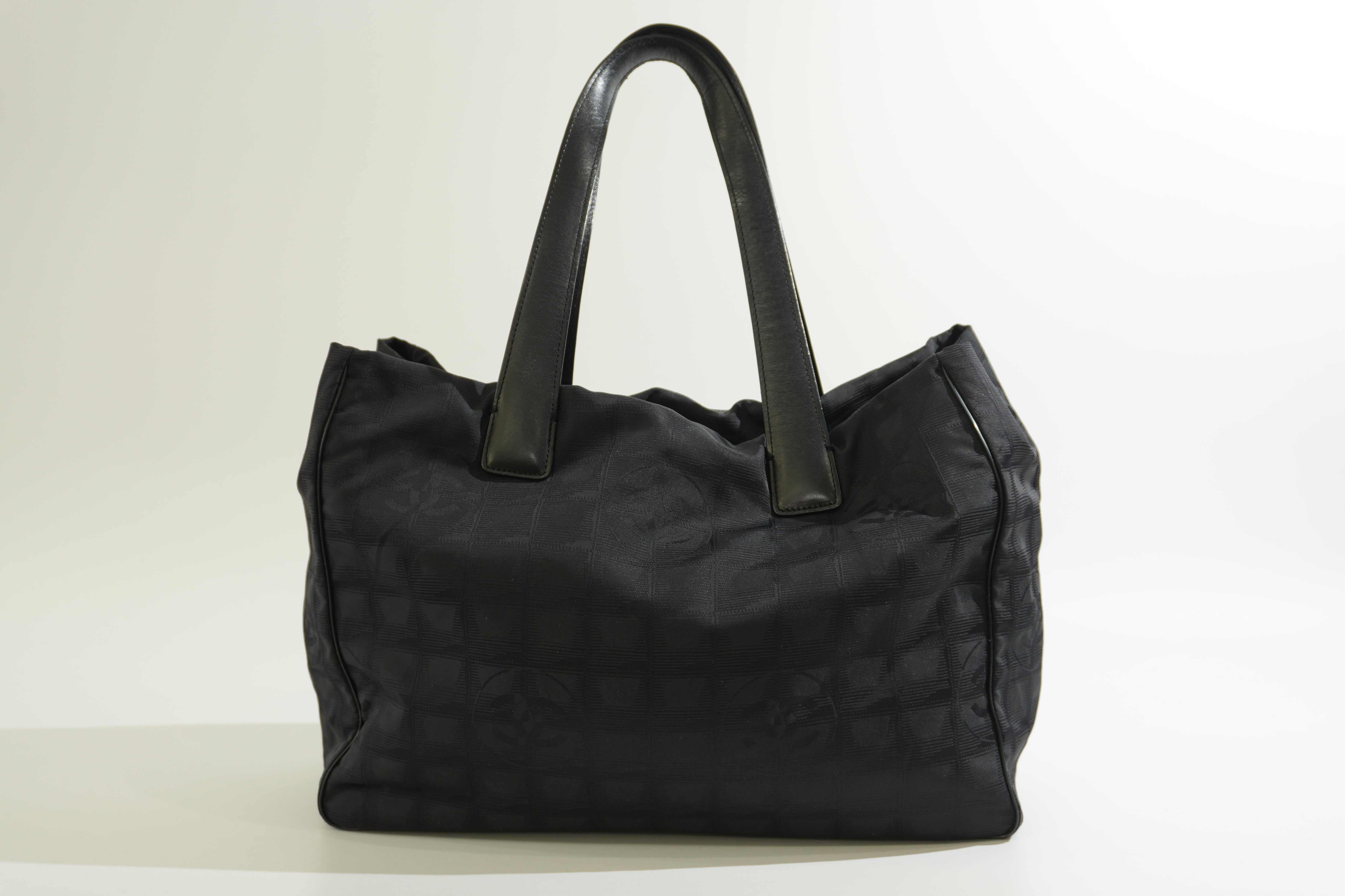 Pre-owned Chanel New Travel Line Tote Bag Black