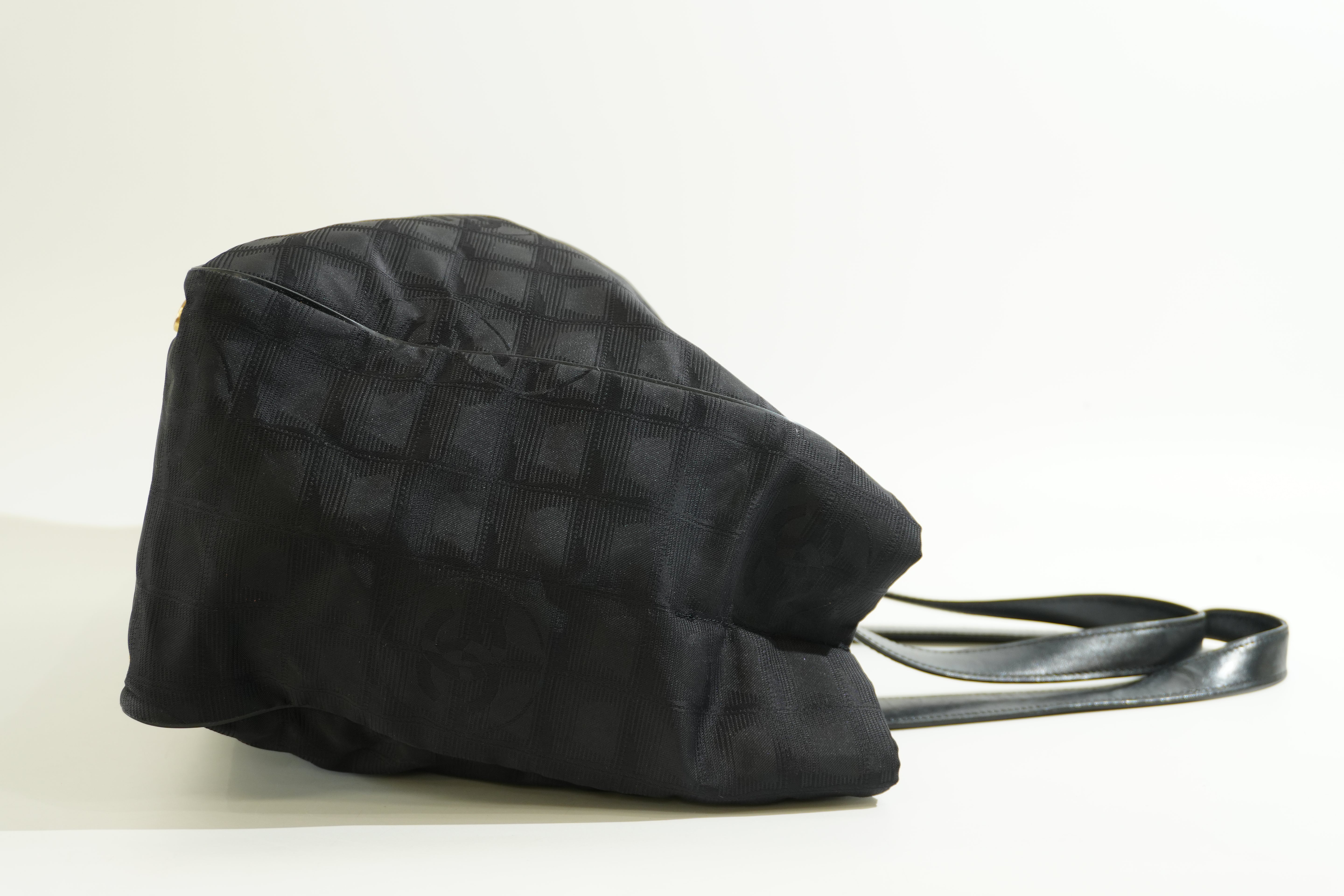 Pre-owned Chanel New Travel Line Tote Bag Black
