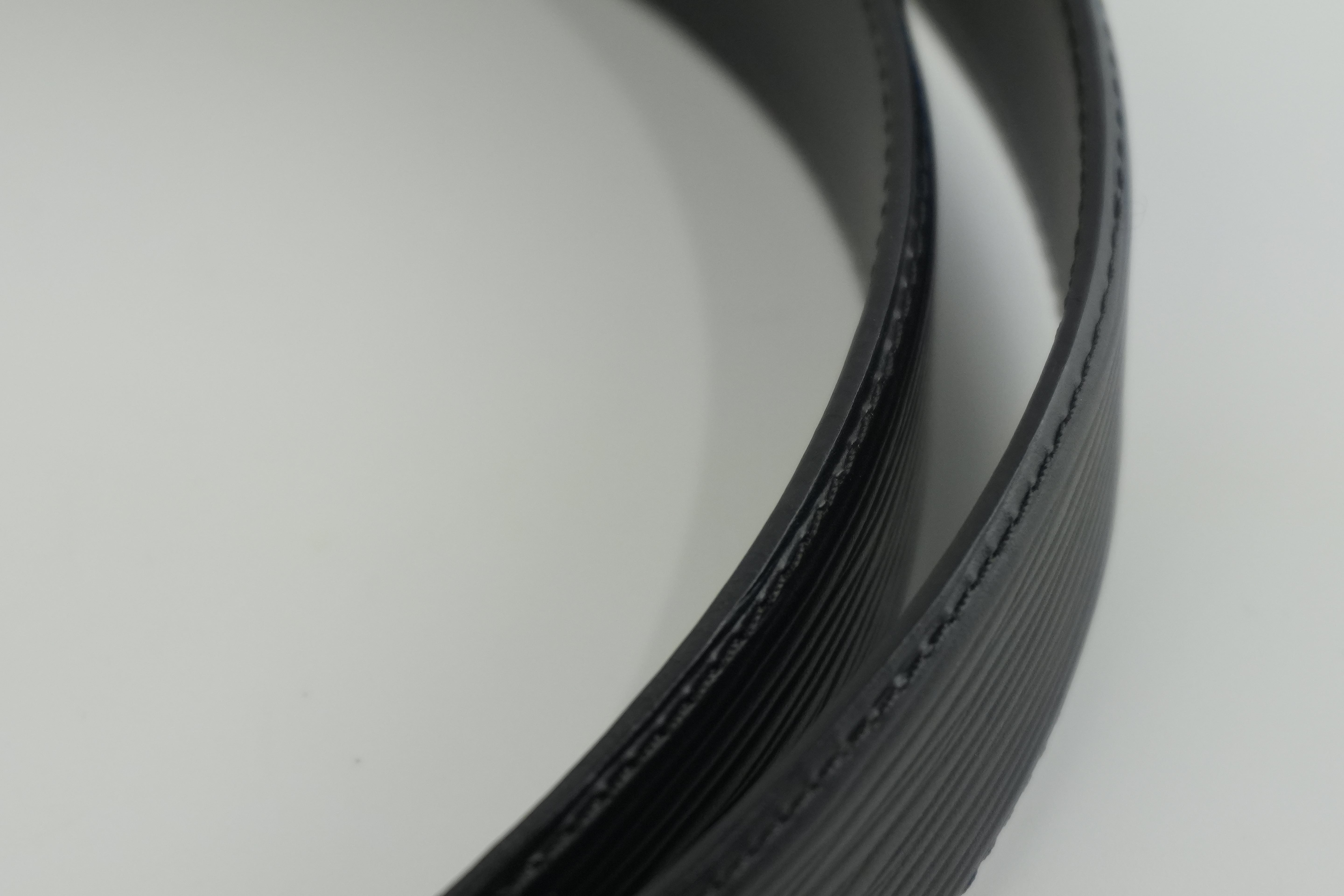 Pre-owned Louis Vuitton Epi Belt Size 110 Black