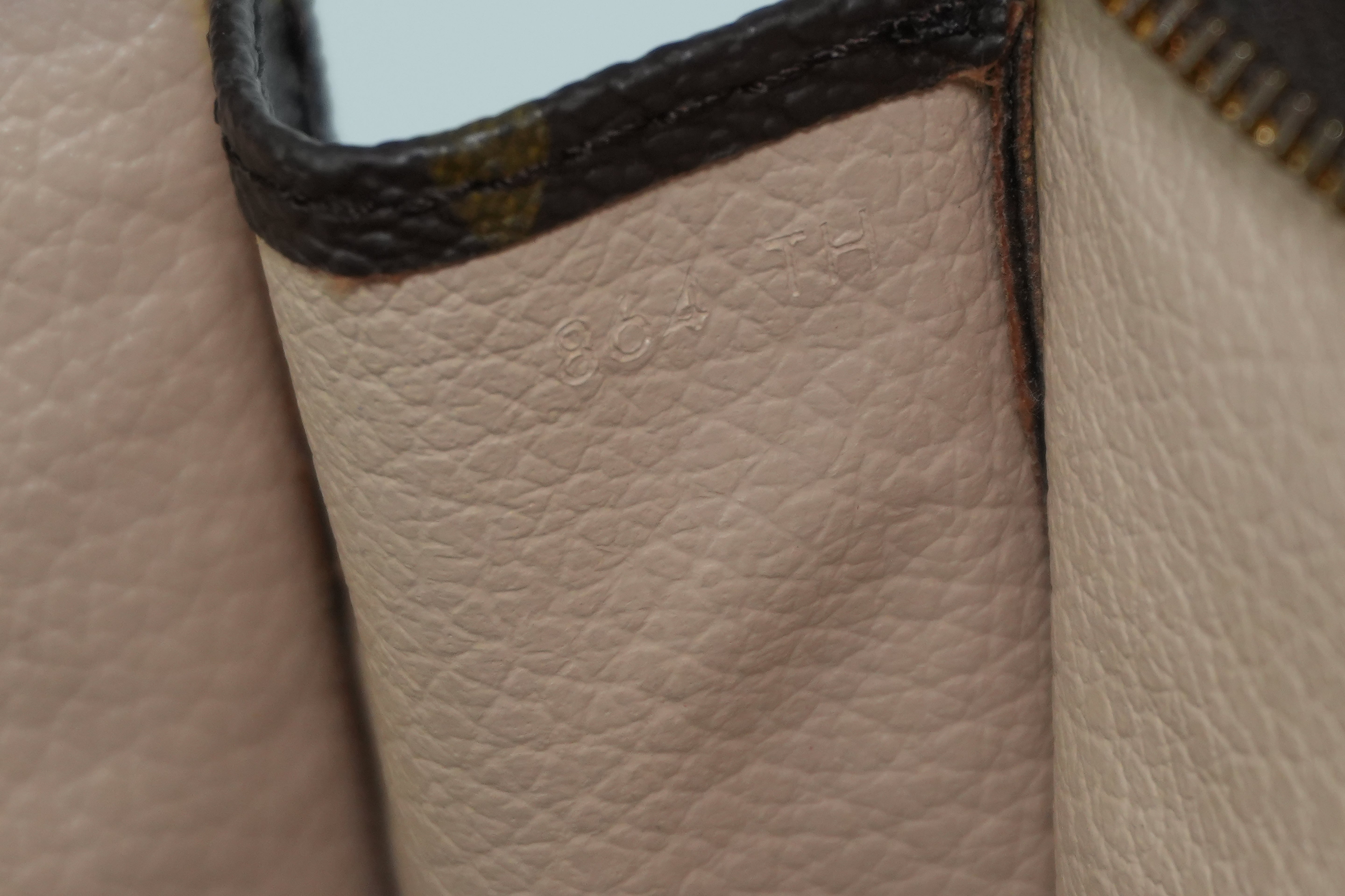 Louis Vuitton Monogram Toiletry 26 Pouch Used