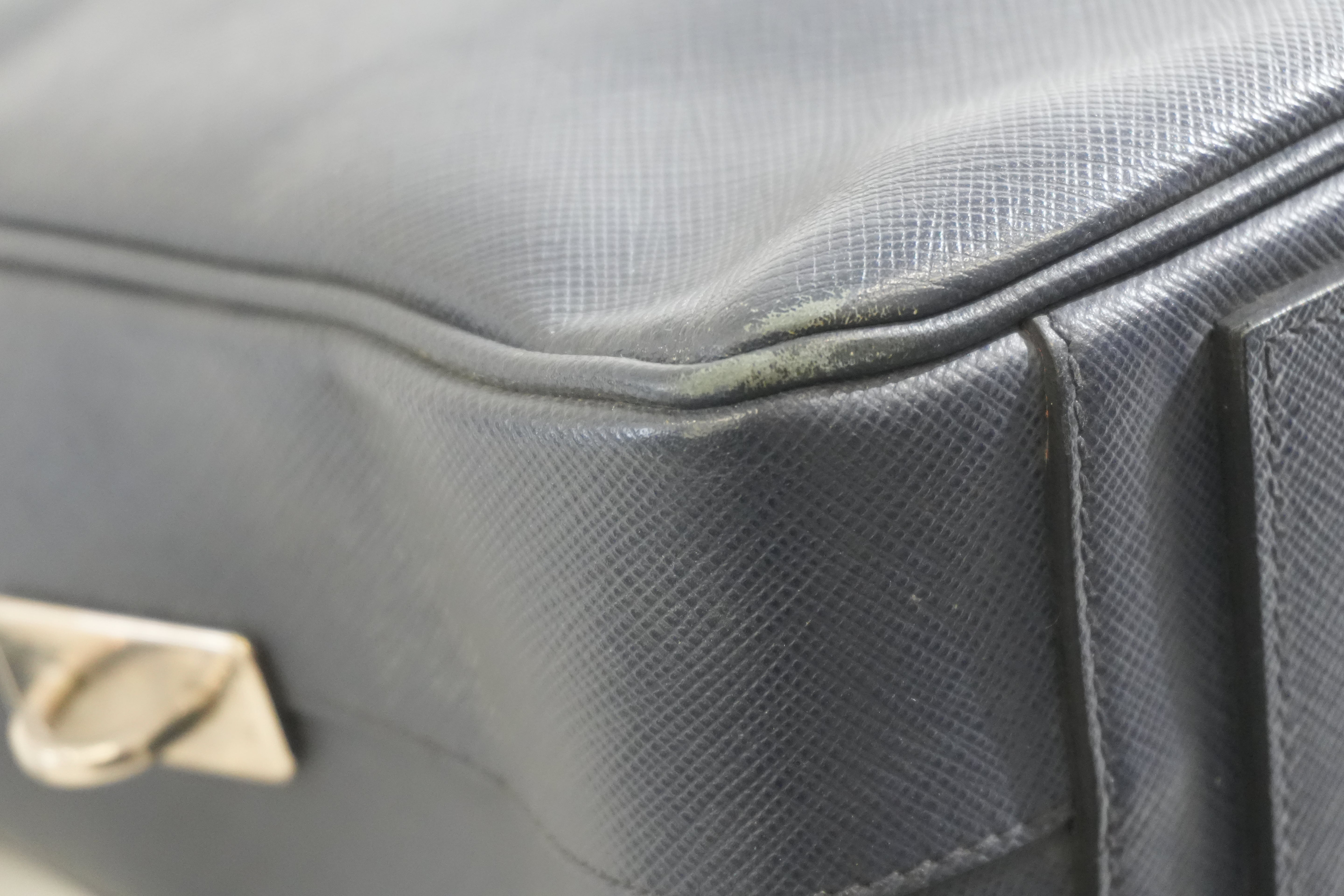 Pre-owned Prada Briefcase Saffiano Navy Blue