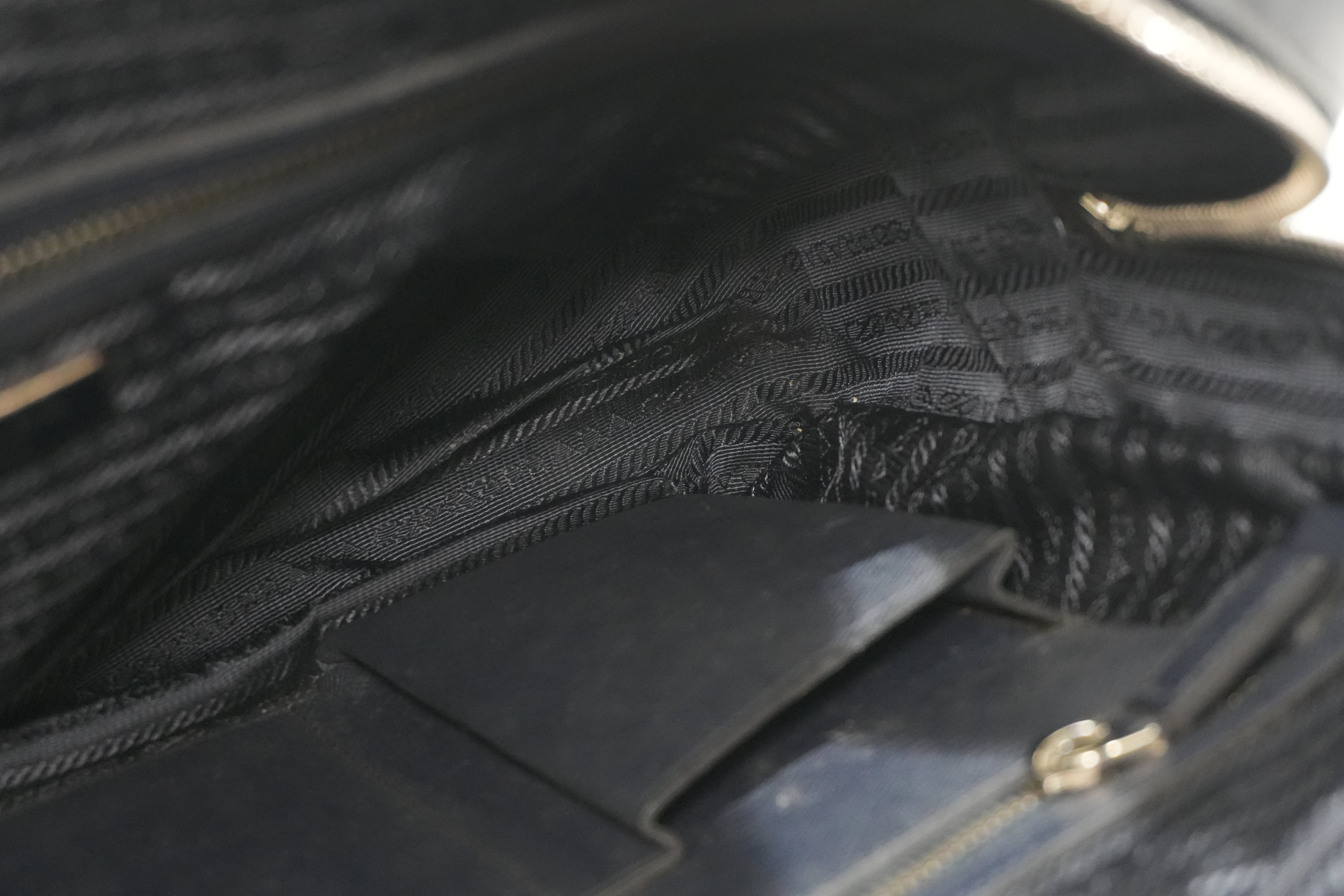 Pre-owned Prada Briefcase Saffiano Navy Blue