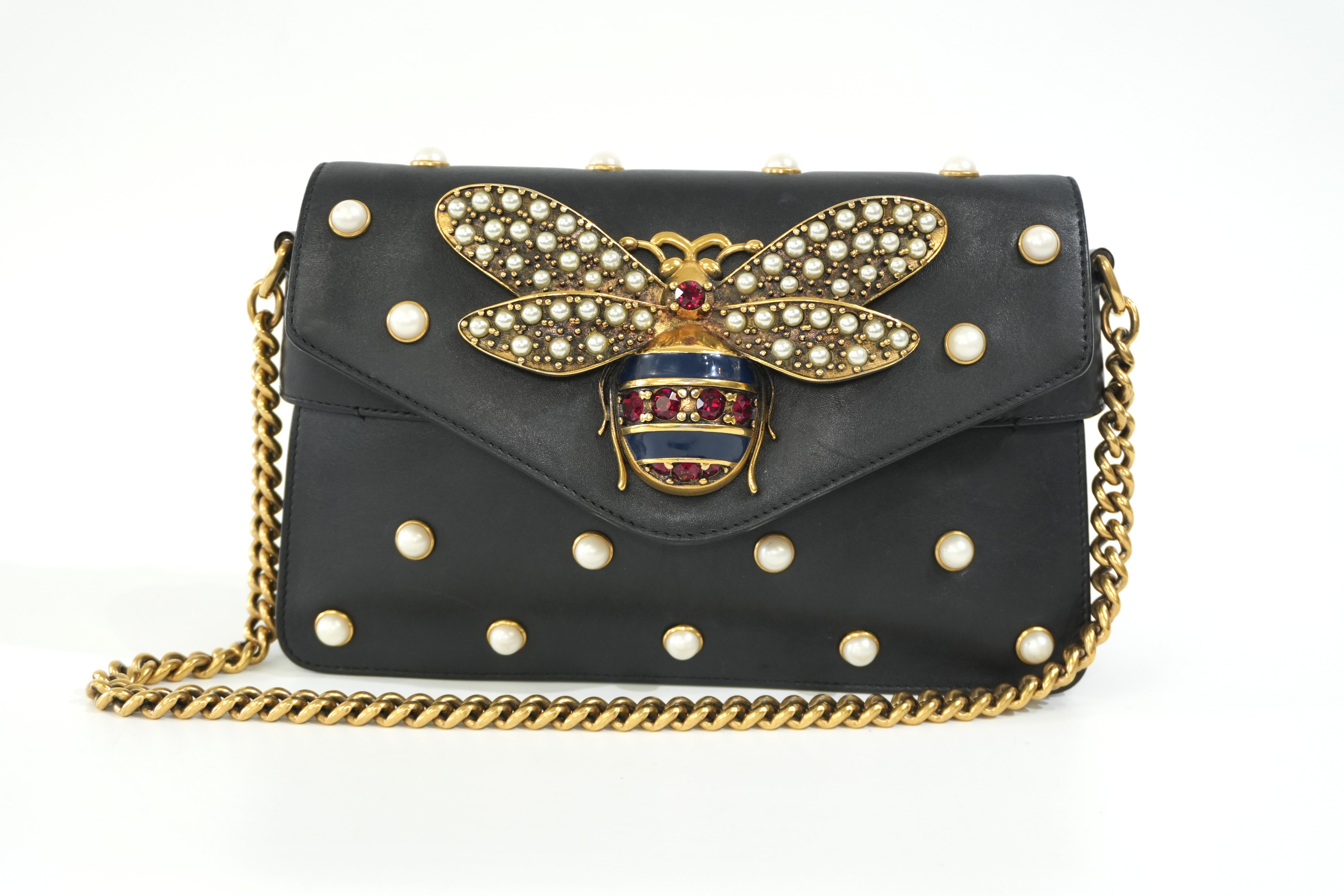 Pre-owned Gucci Leather Big Butterfly Crossbody Bag Black