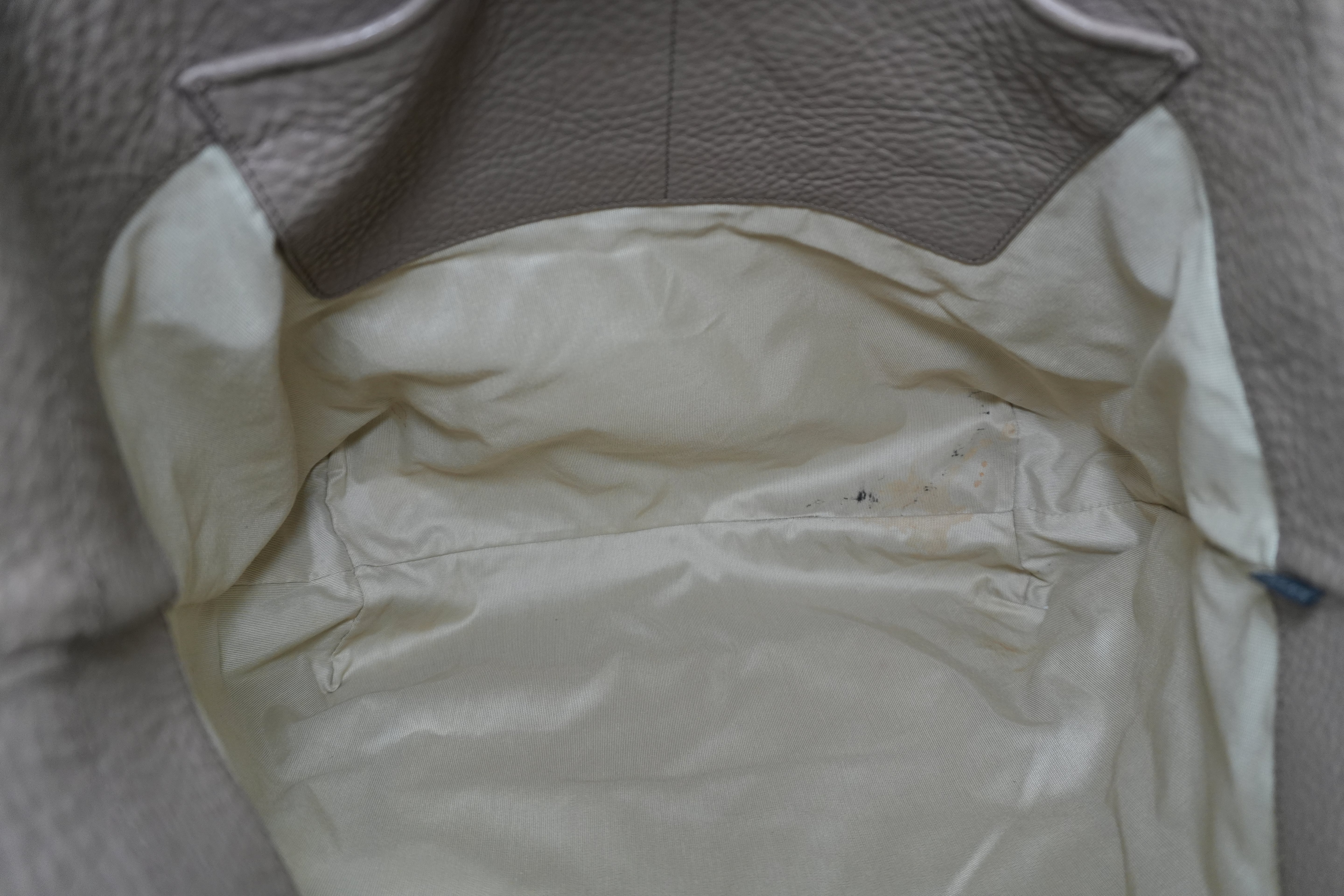 Pre-owned Miumiu Tote Bag Leather Beige