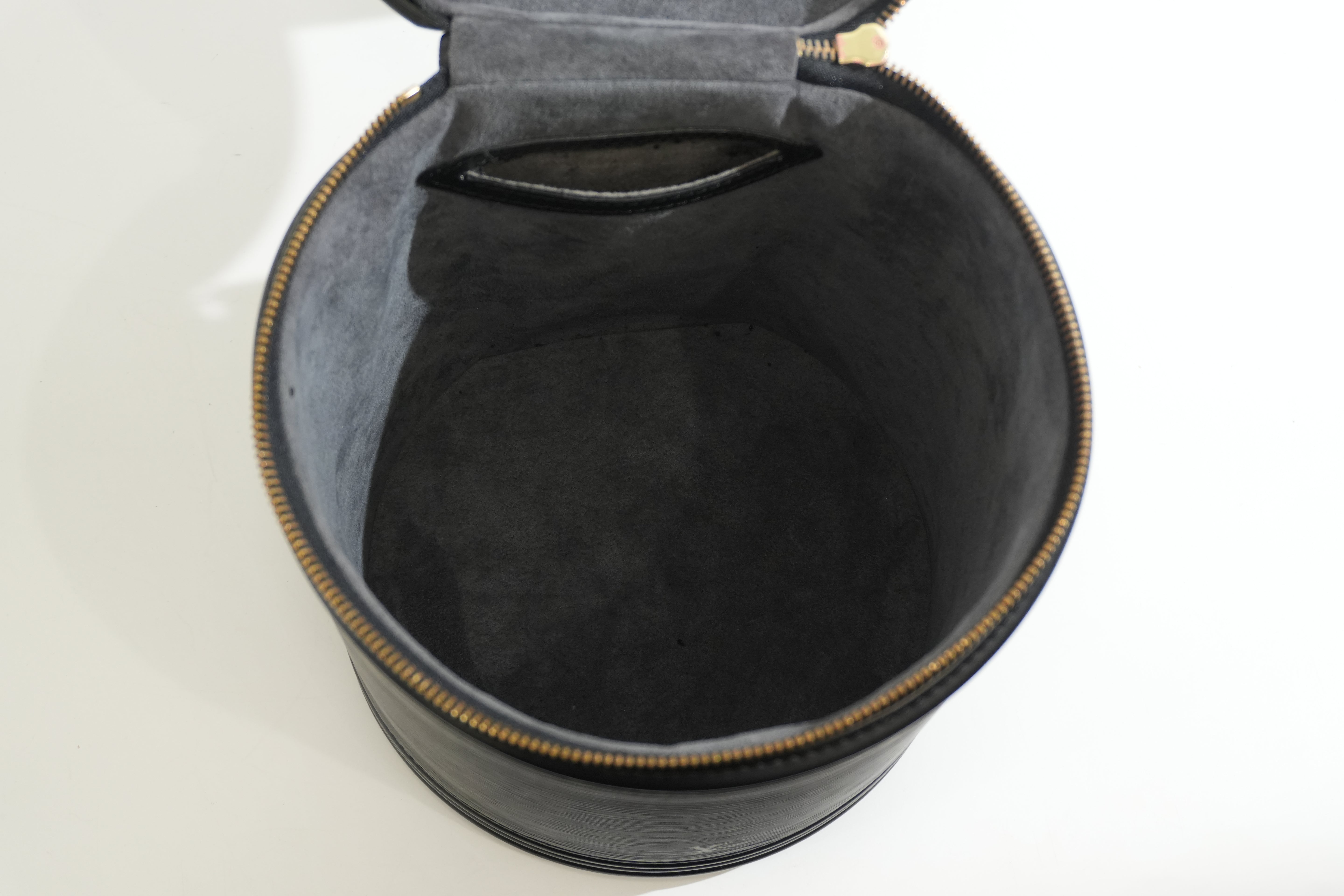 Pre-owned Louis Vuitton Epi Cannes Vanity Bag Black
