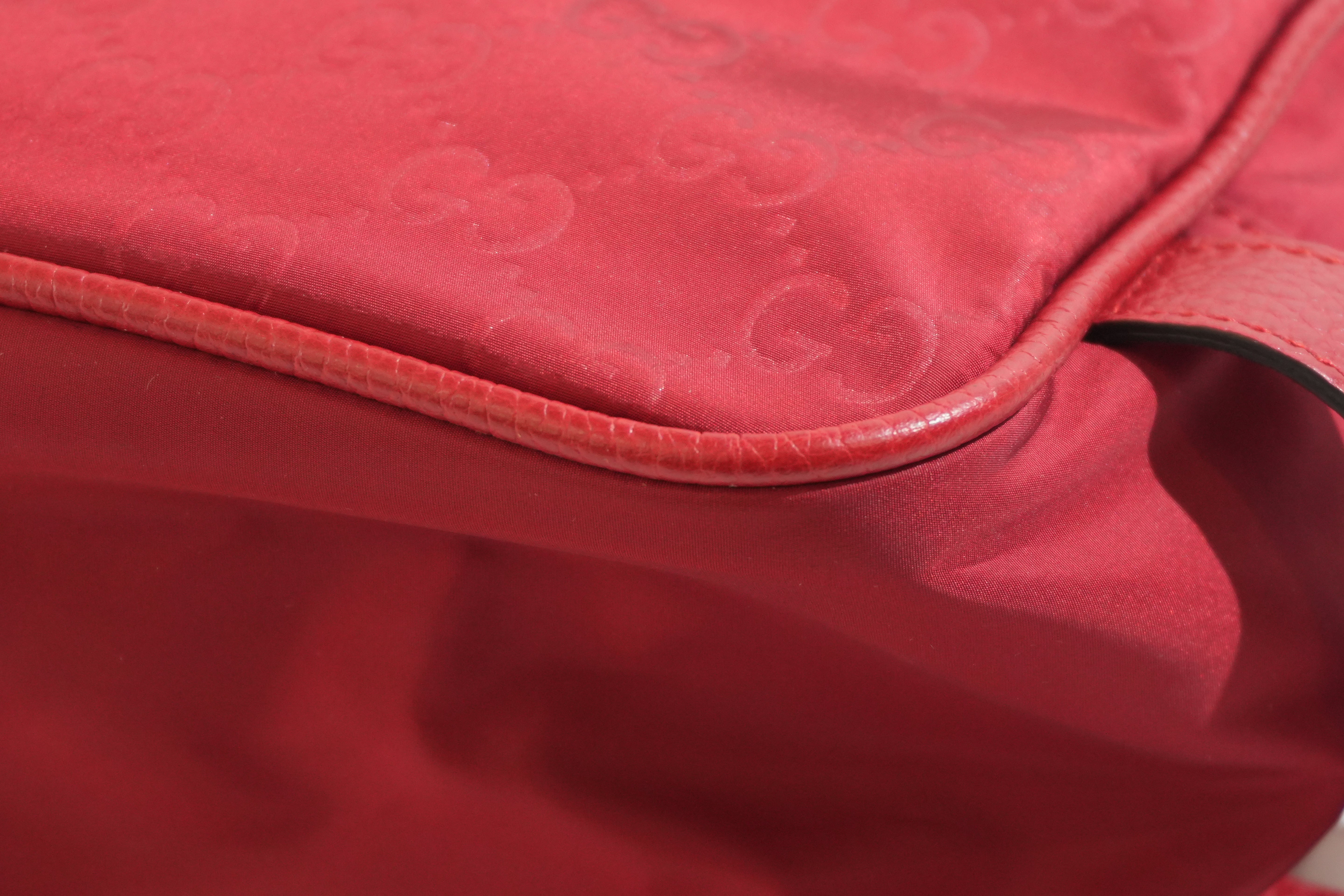 Pre-owned Gucci Guccisima Clutch Bag Red