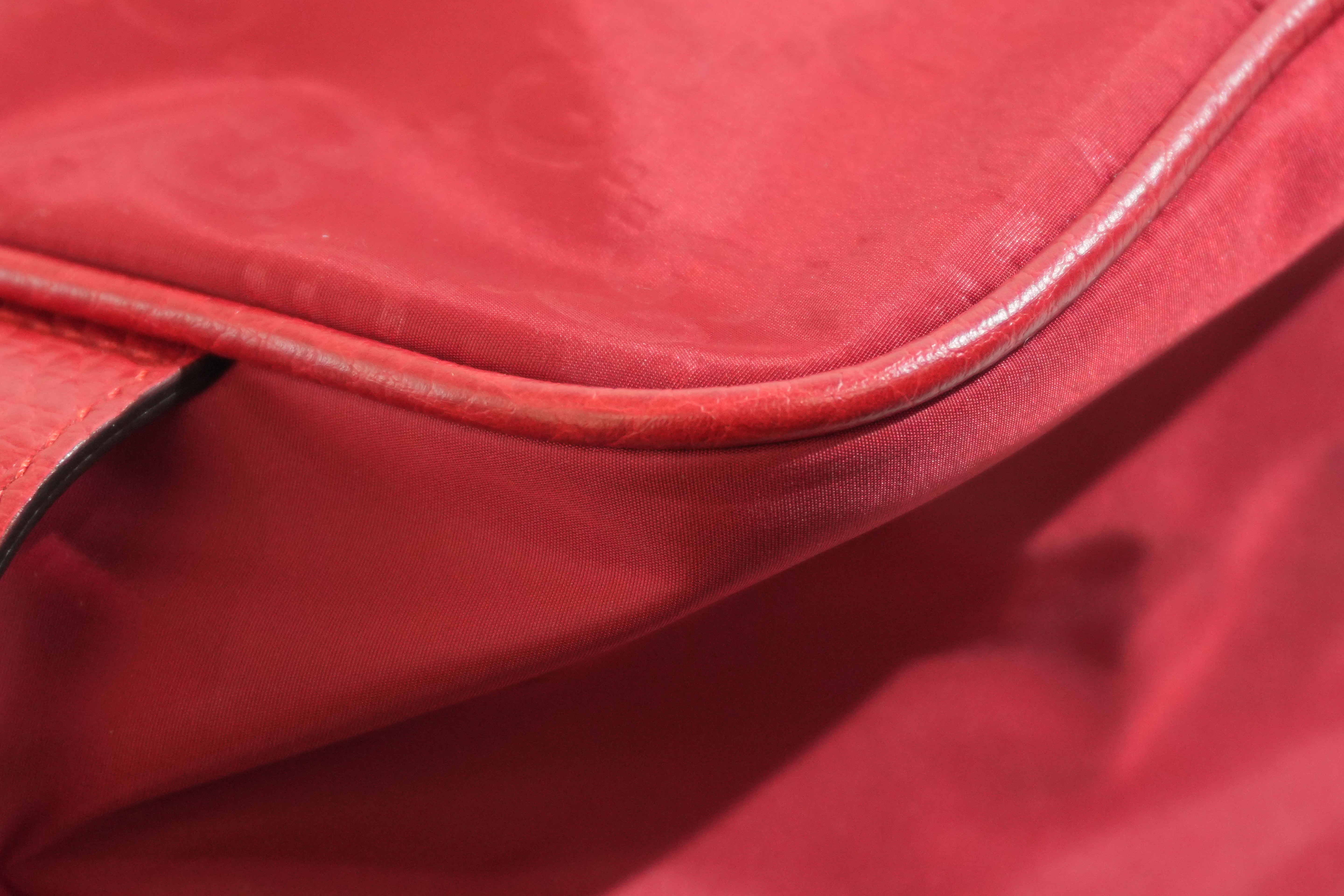 Pre-owned Gucci Guccisima Clutch Bag Red