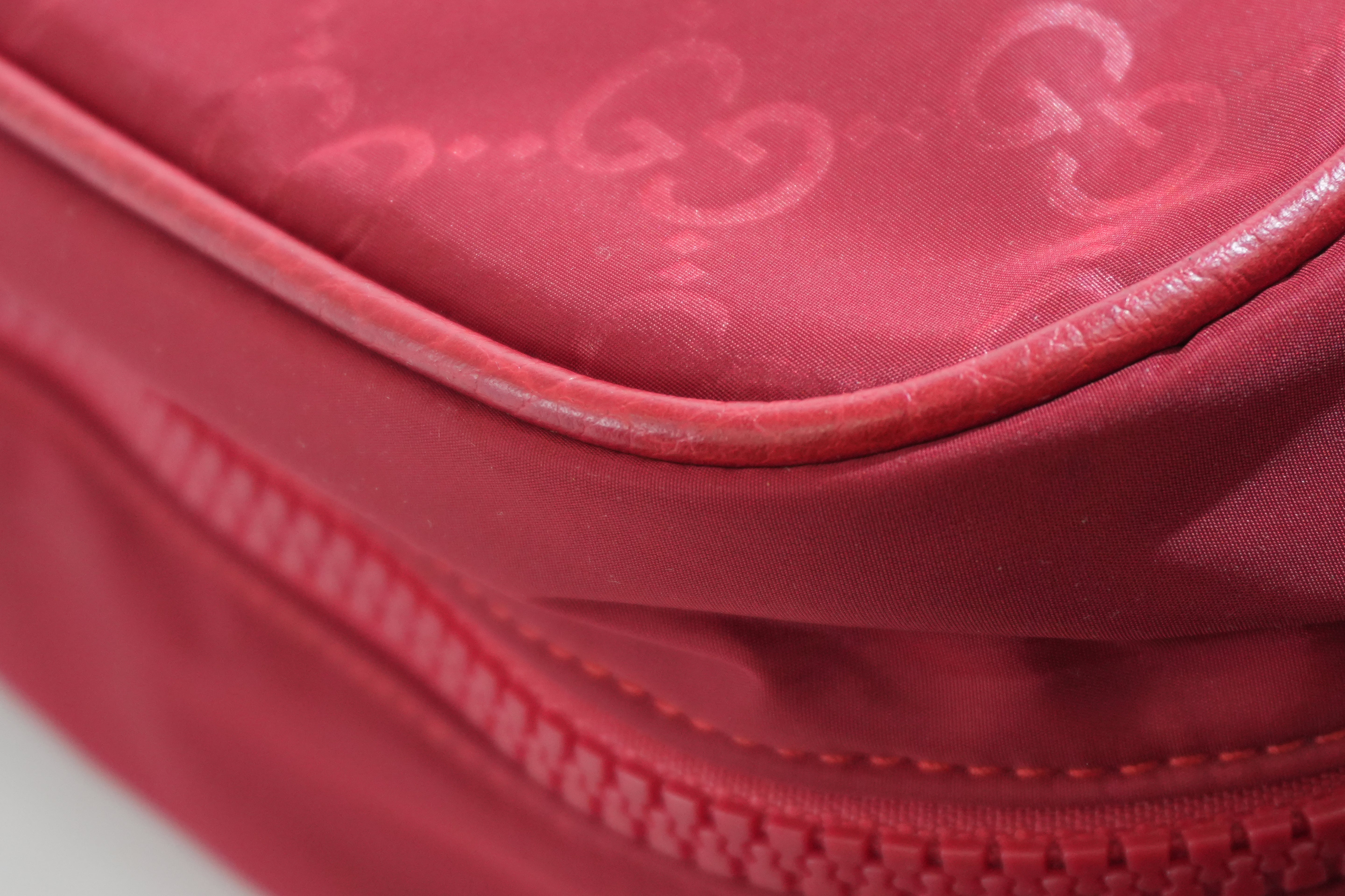 Pre-owned Gucci Guccisima Clutch Bag Red
