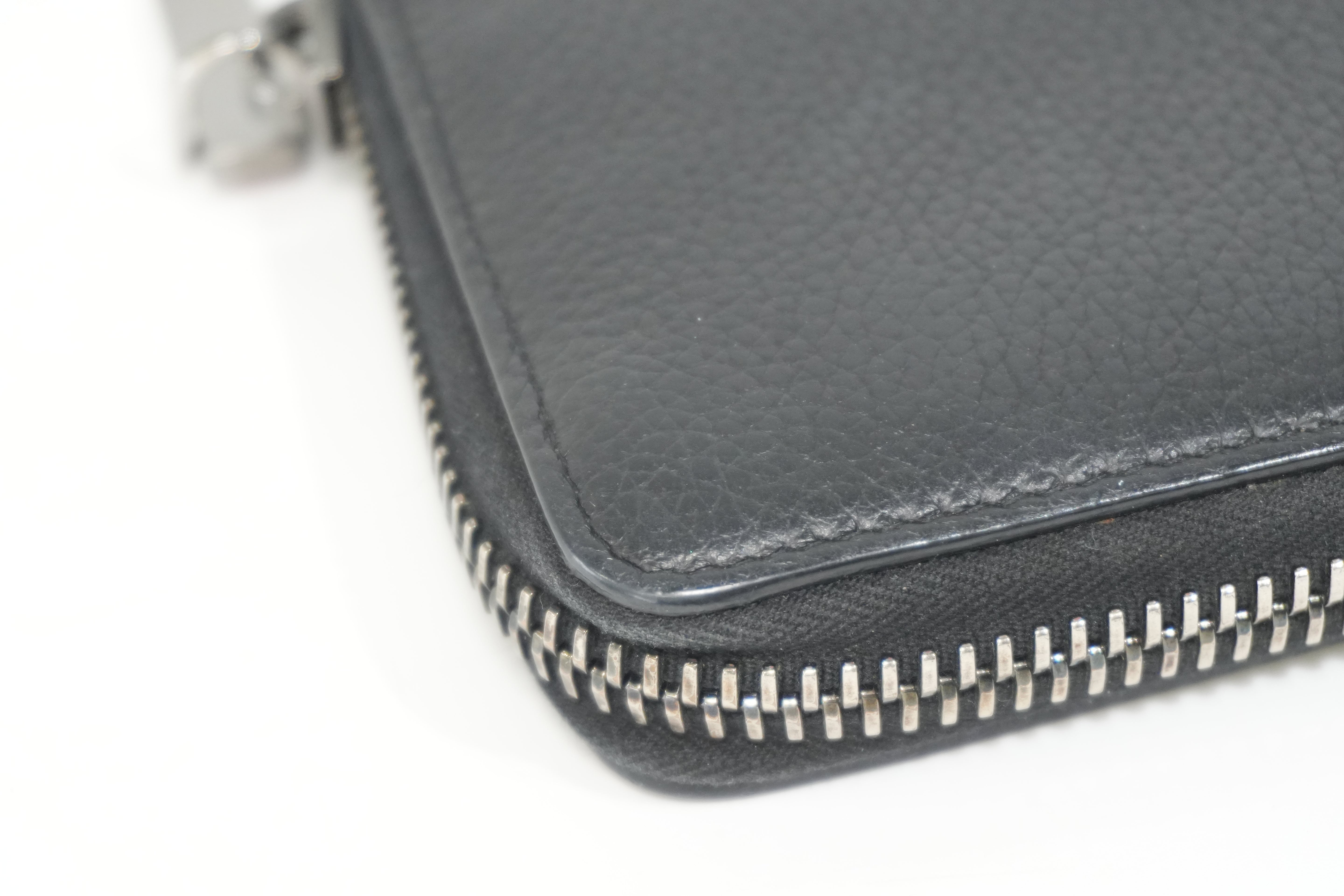 Pre-owned Louboutin Leather Zippy Long Wallet Black