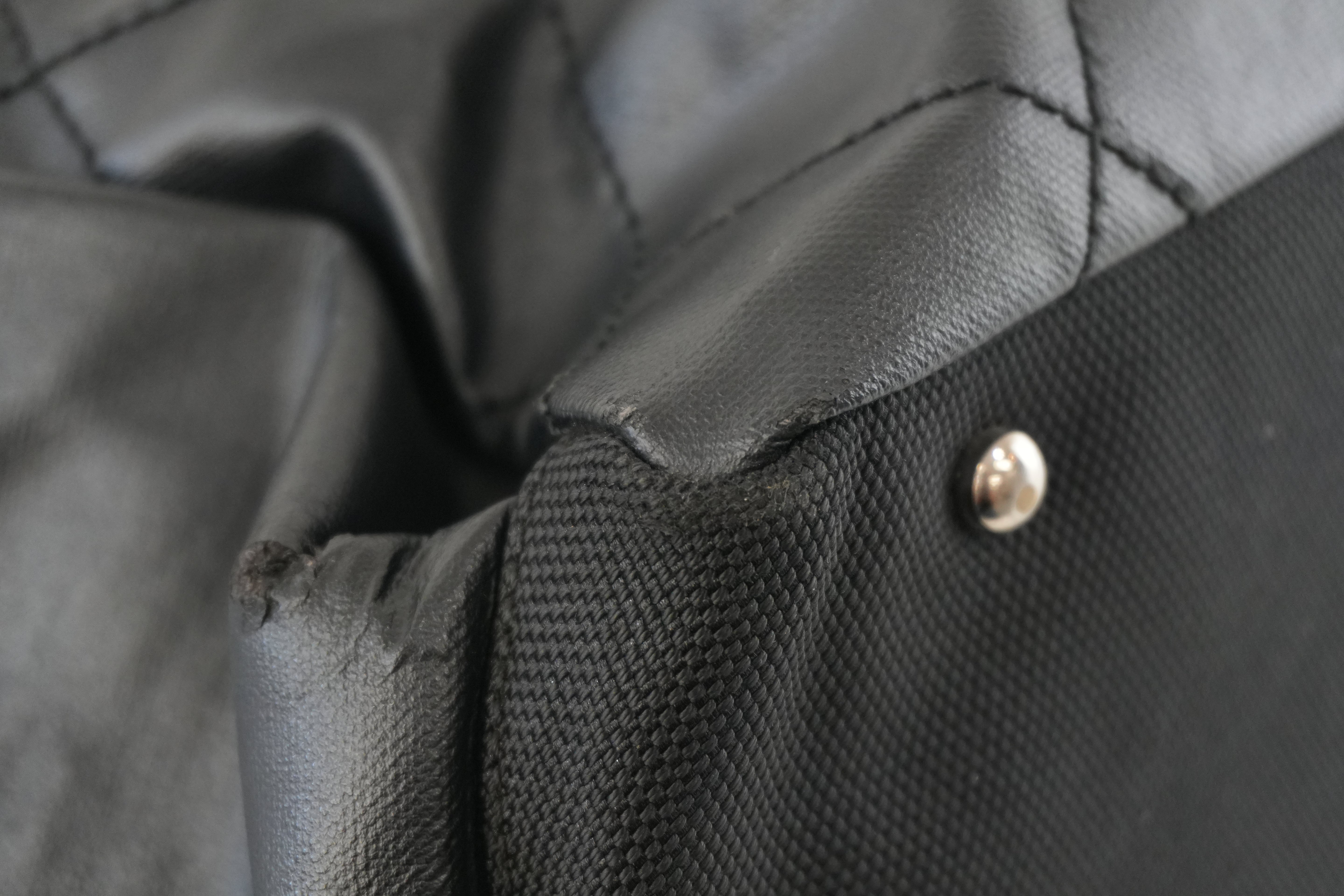 Chanel Paris Biatriz GM Tote Bag Black Used