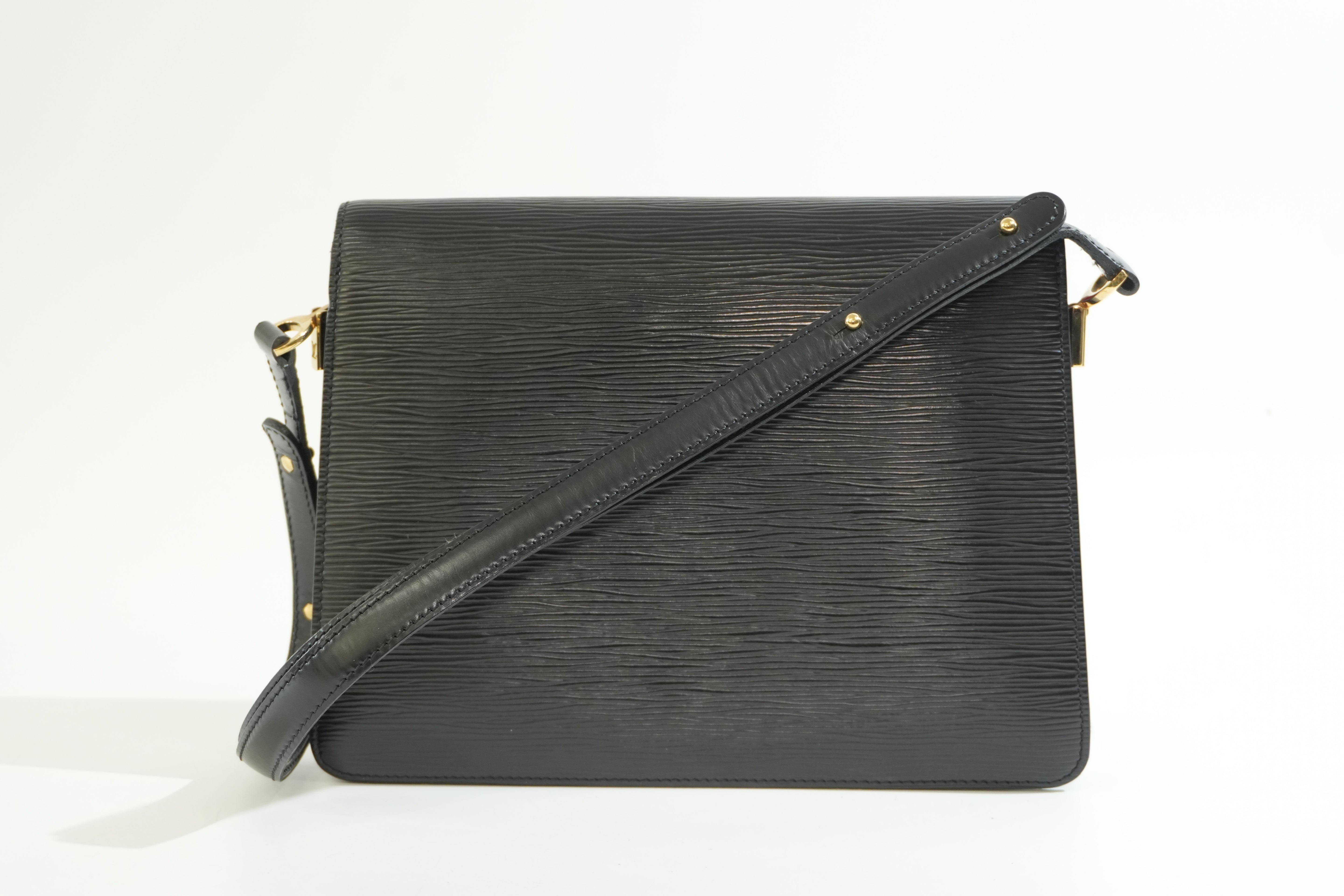 Pre-owned Louis Vuitton Epi Osh Envelope Crossbody Bag Black