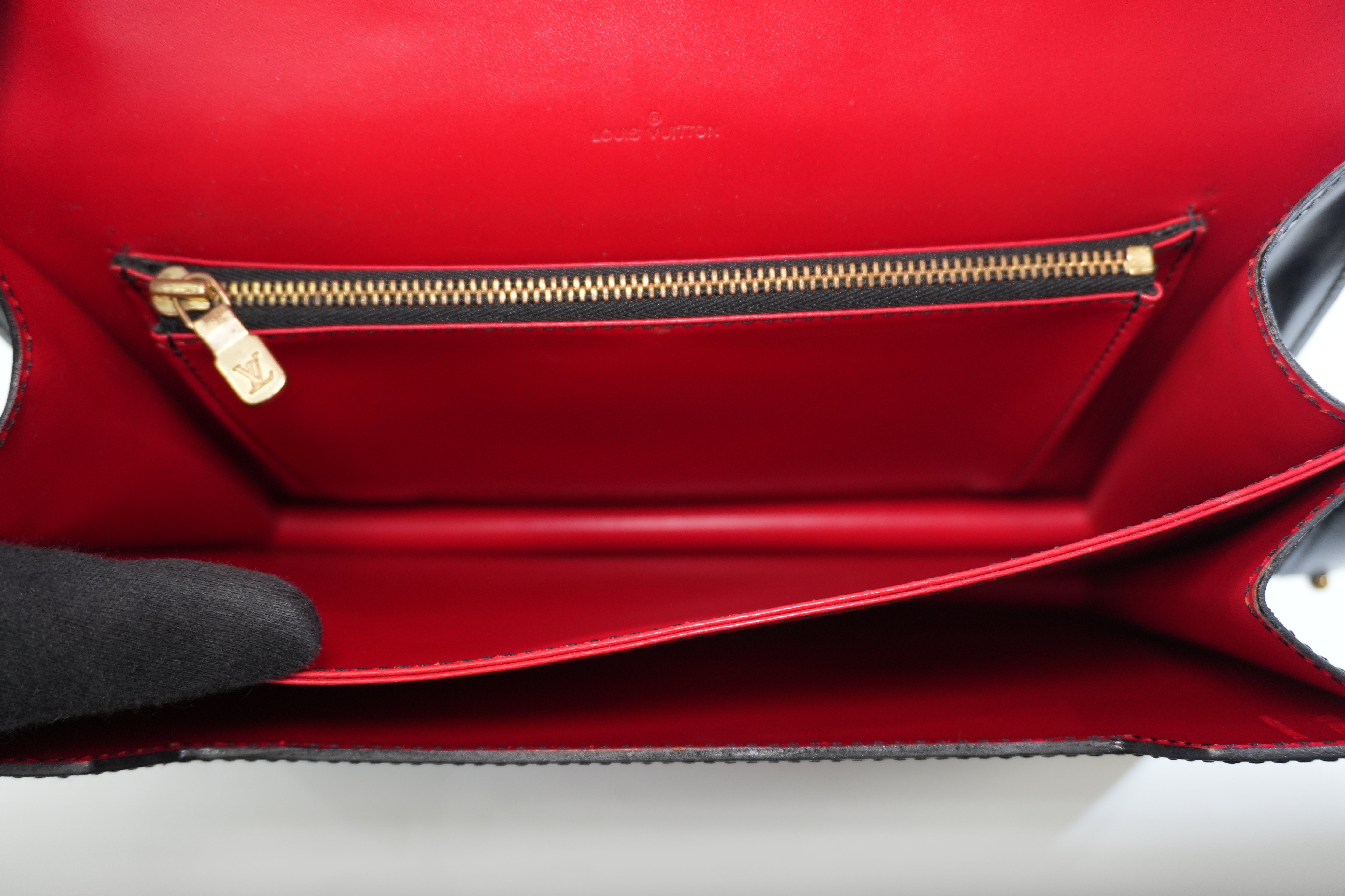 Pre-owned Louis Vuitton Epi Osh Envelope Crossbody Bag Black