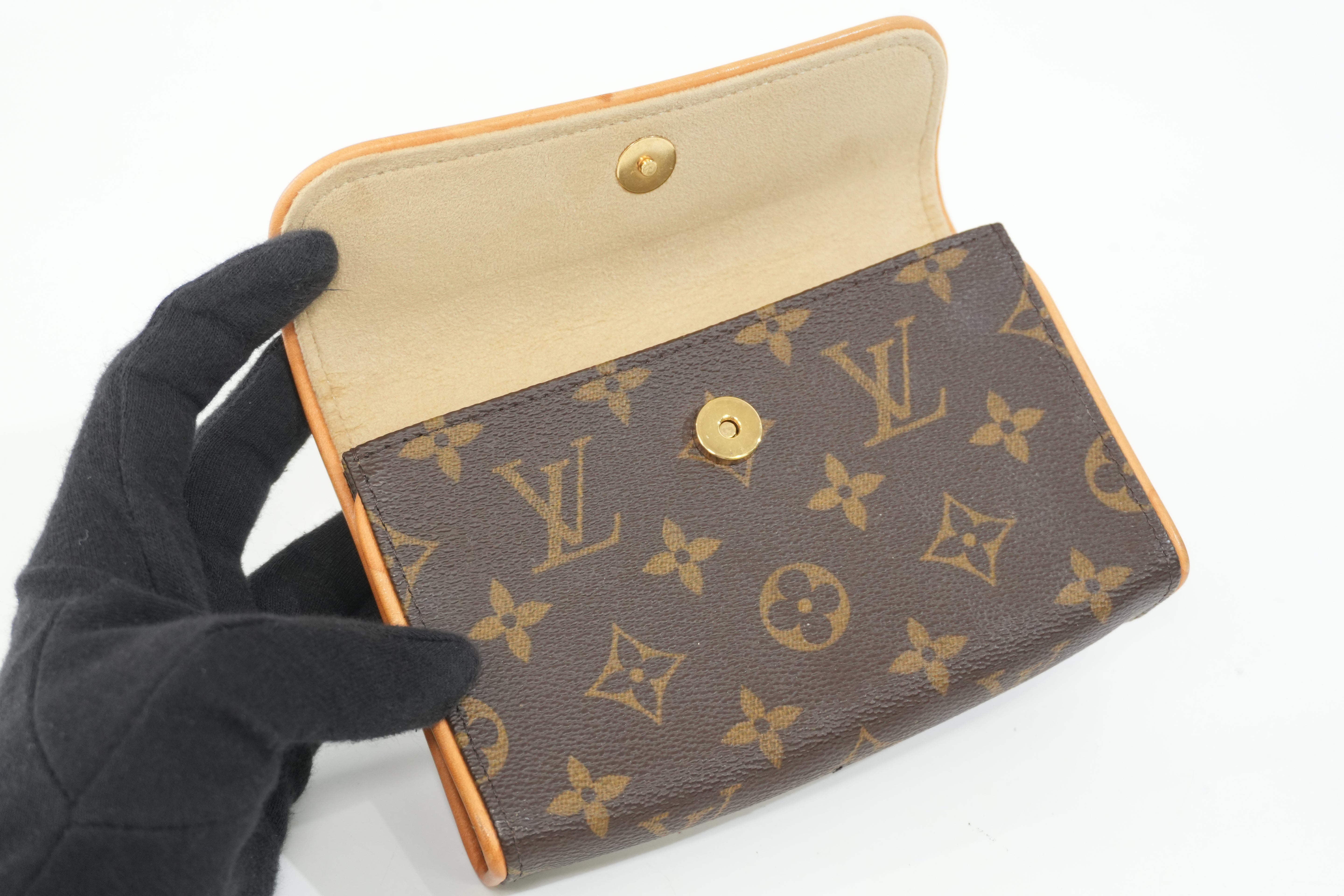 Pre-owned Louis Vuitton Monogram Arche Waist Bag (without belt)