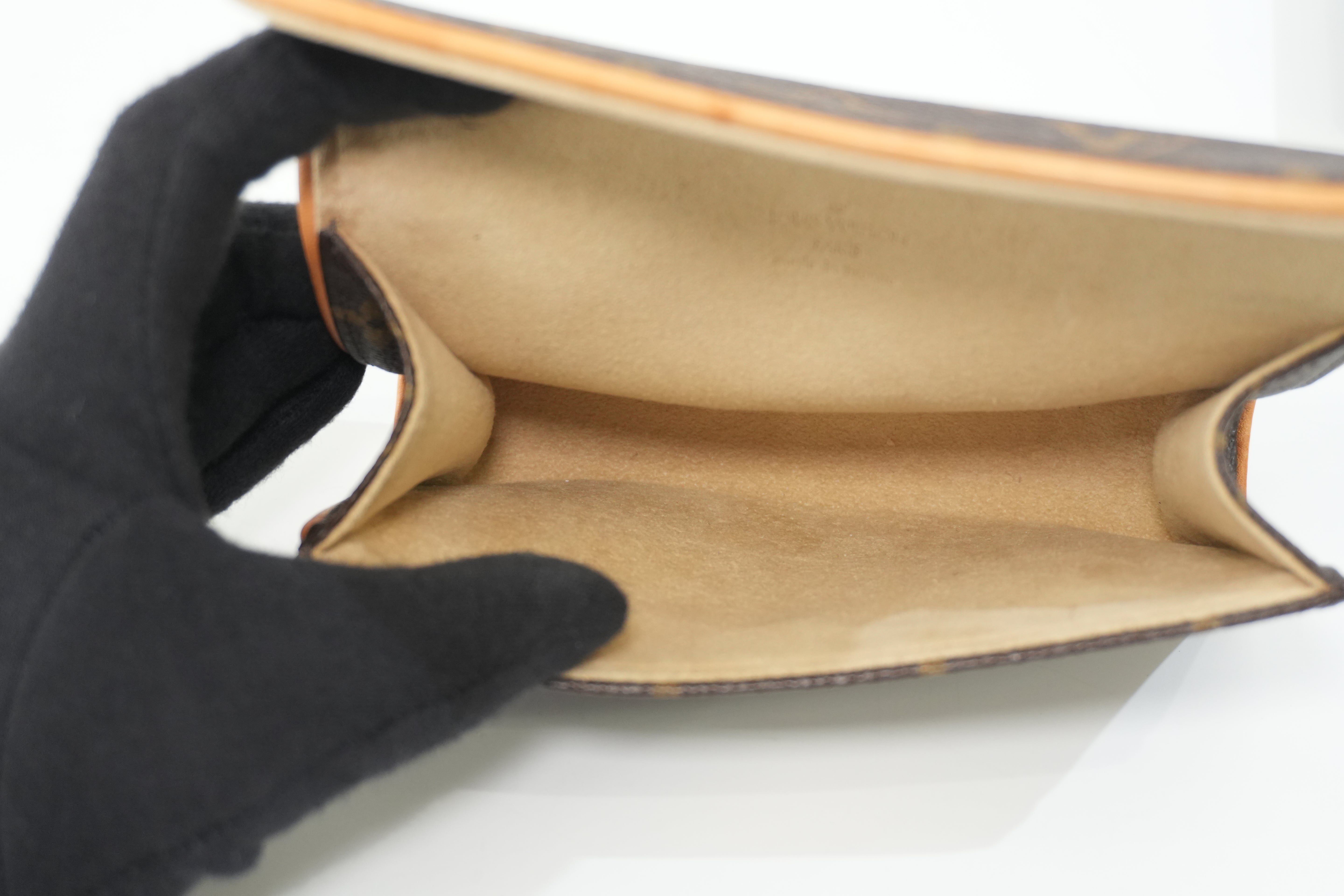 Pre-owned Louis Vuitton Monogram Arche Waist Bag (without belt)