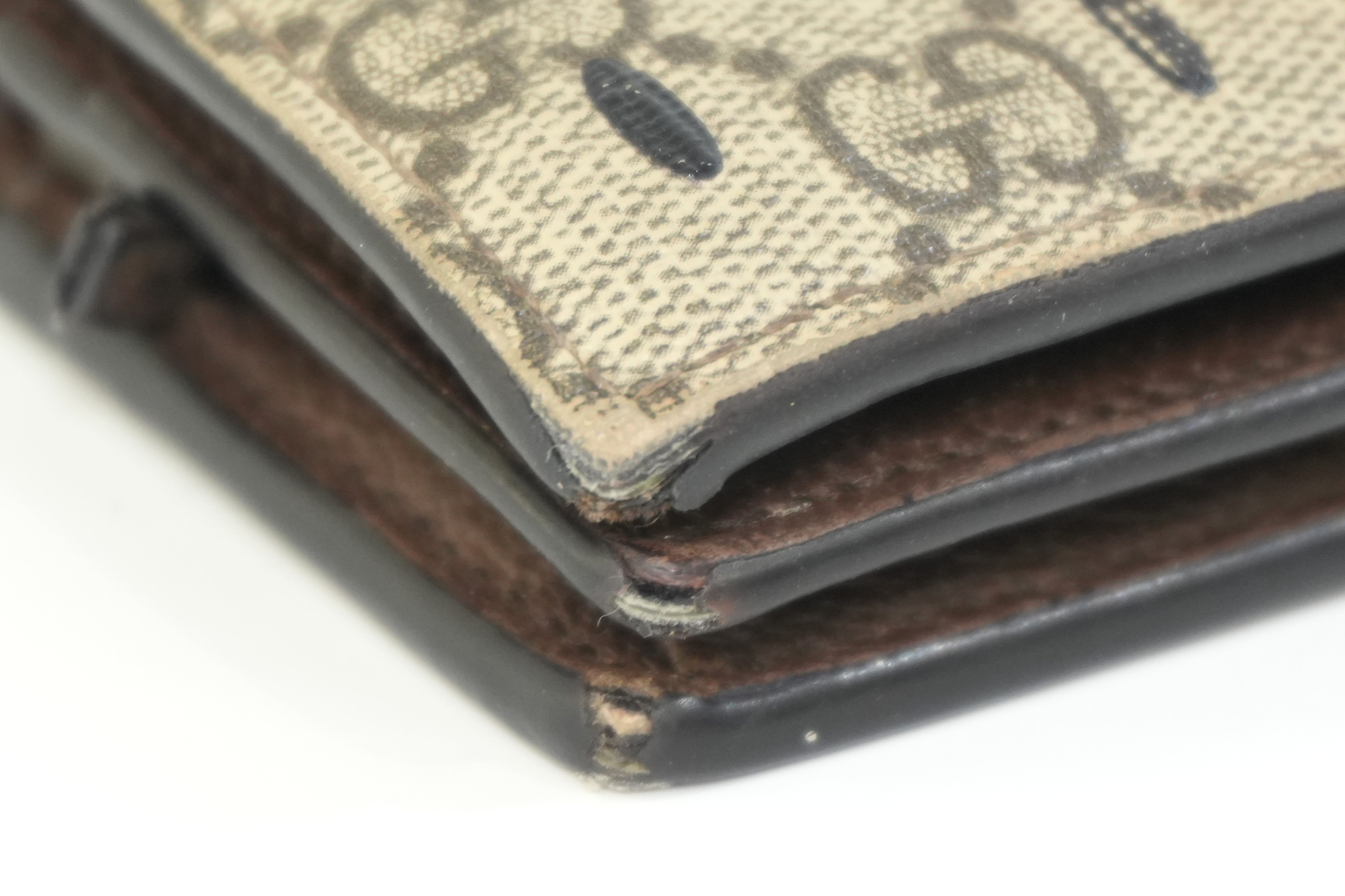 Pre-owned Gucci Compact Wallet Strawberry Wallet Brown