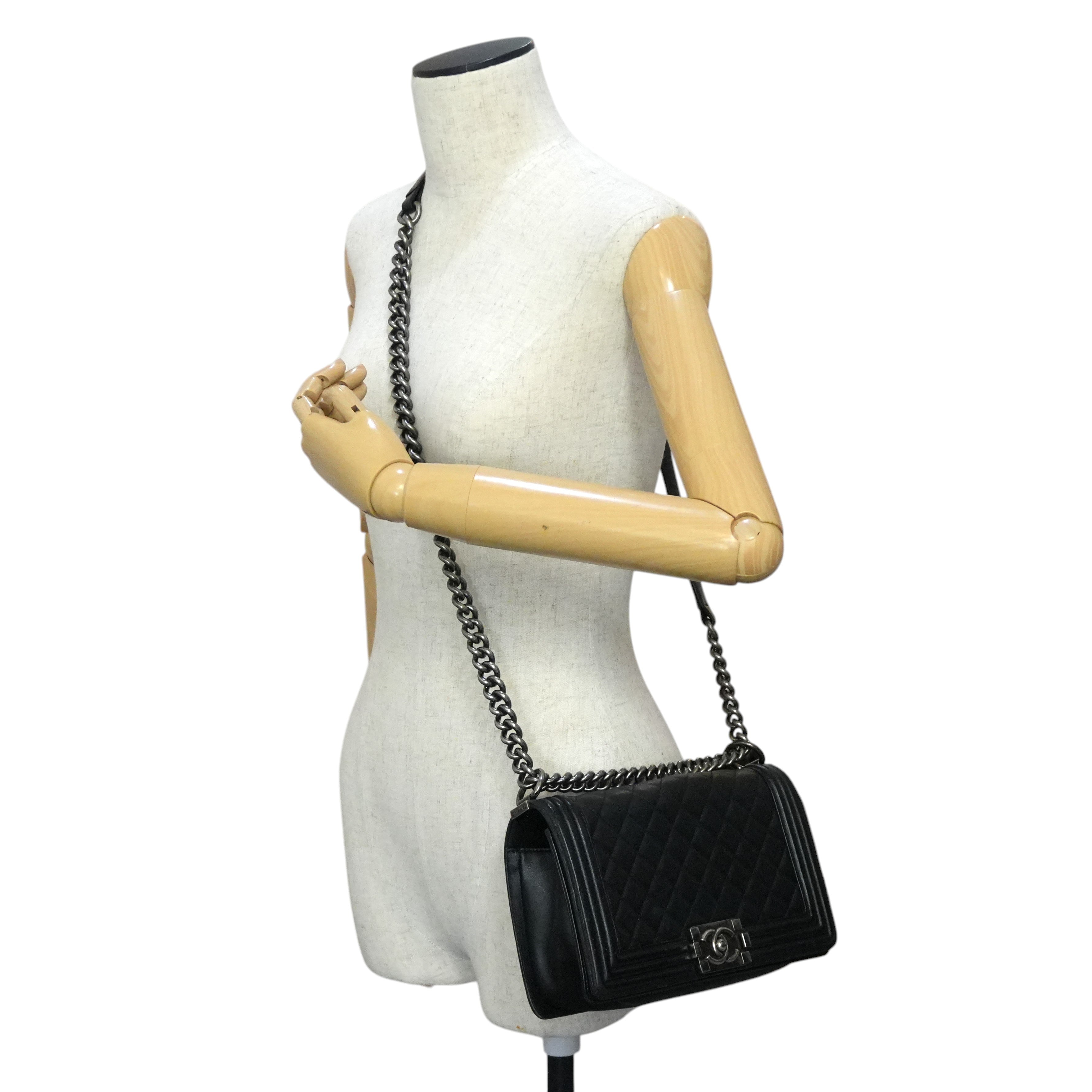 Pre-owned Chanel Boy Flap Bag Quilted Lambskin Leather Black